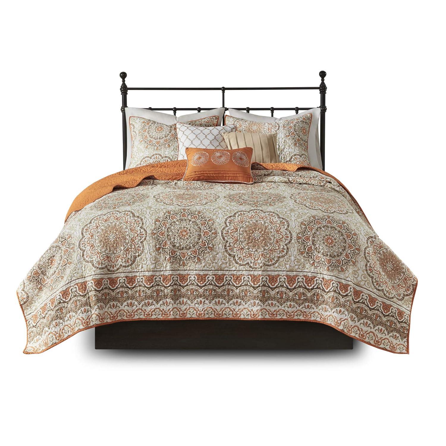Madison Park 6 Piece Reversible Quilt Set with Throw Pillows