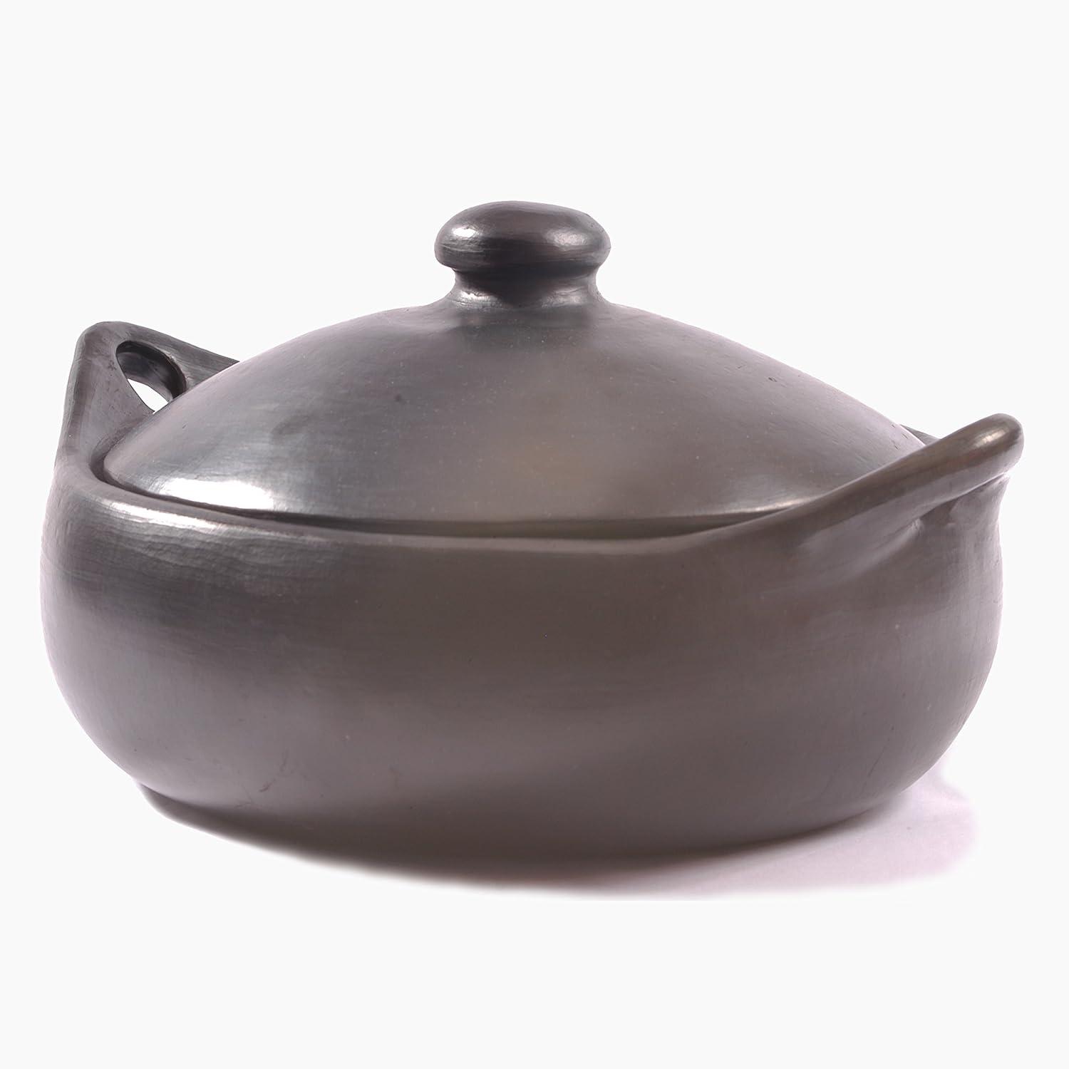 Large Black Clay Flat Casserole with Lid, 5 Quarts