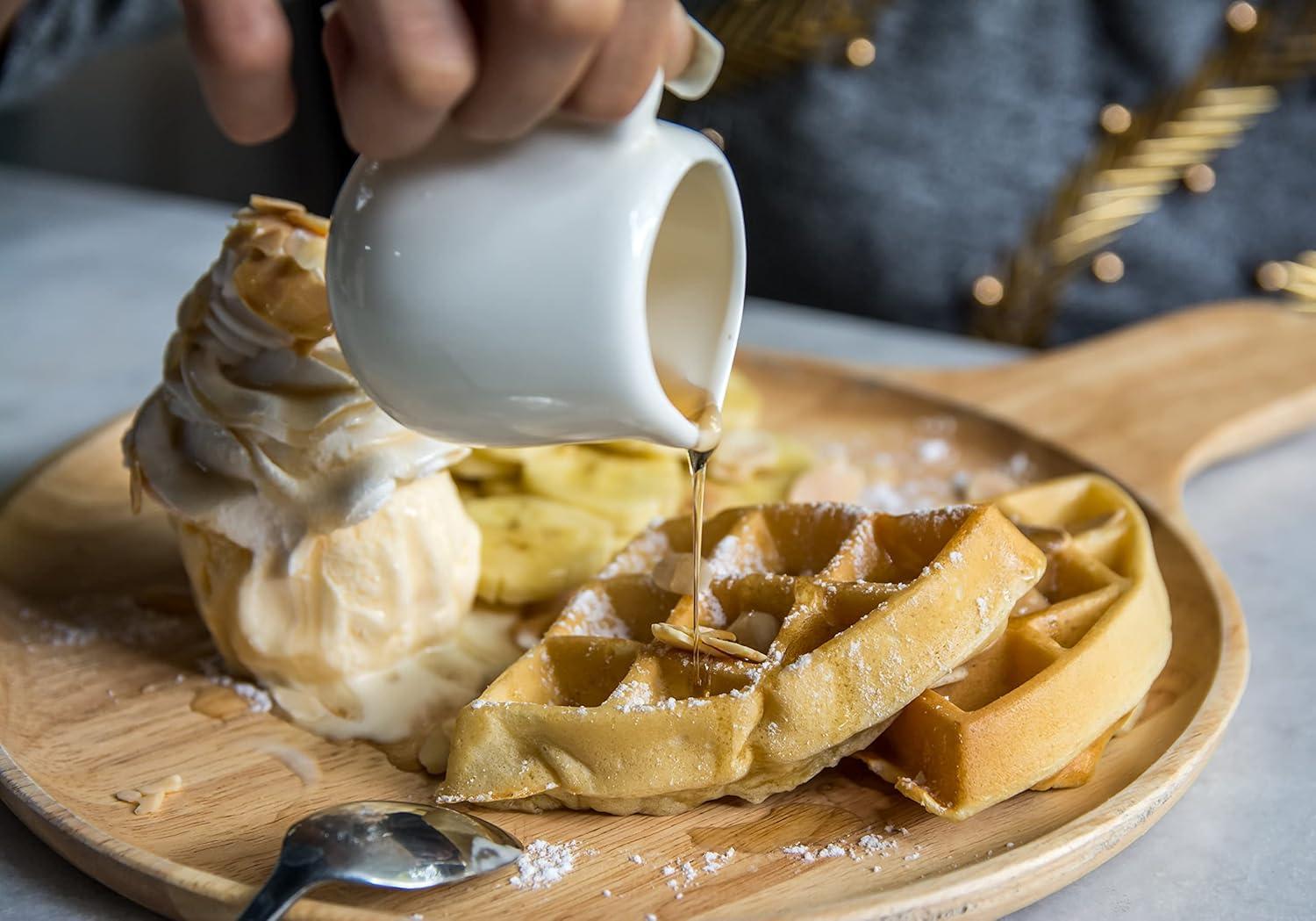 Moss & Stone White Belgian Waffle Maker, Electric Waffle Machine, Non-Stick Grids, Temperature Control, Round Waffle