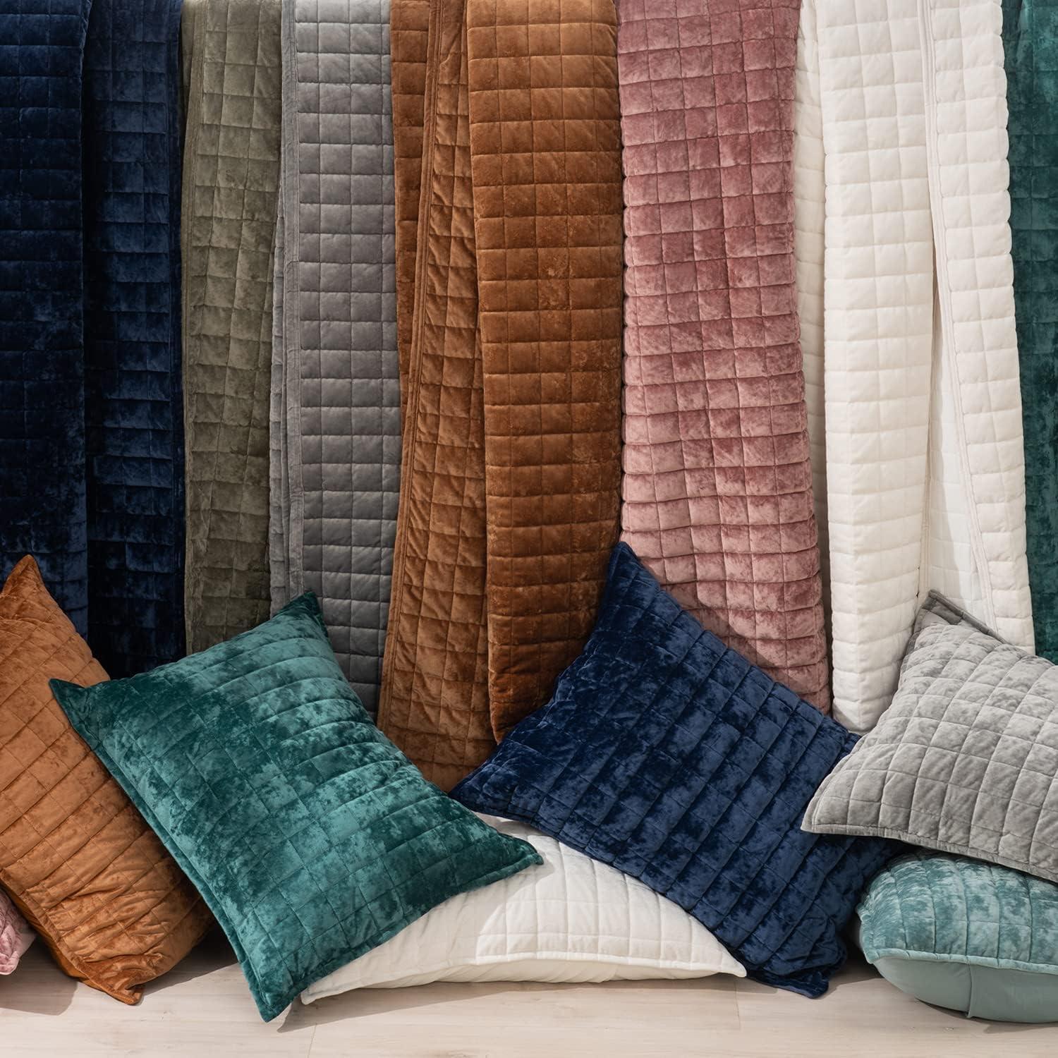 Everly Quinn Deluxe Velvet Comforter King Size, Super Soft Bedding Set, Lightweight Quilted Comforter Set, Slotted Oversized Sheets, 2 Pillowcases, Comforter, Blanket, Duvet Cover