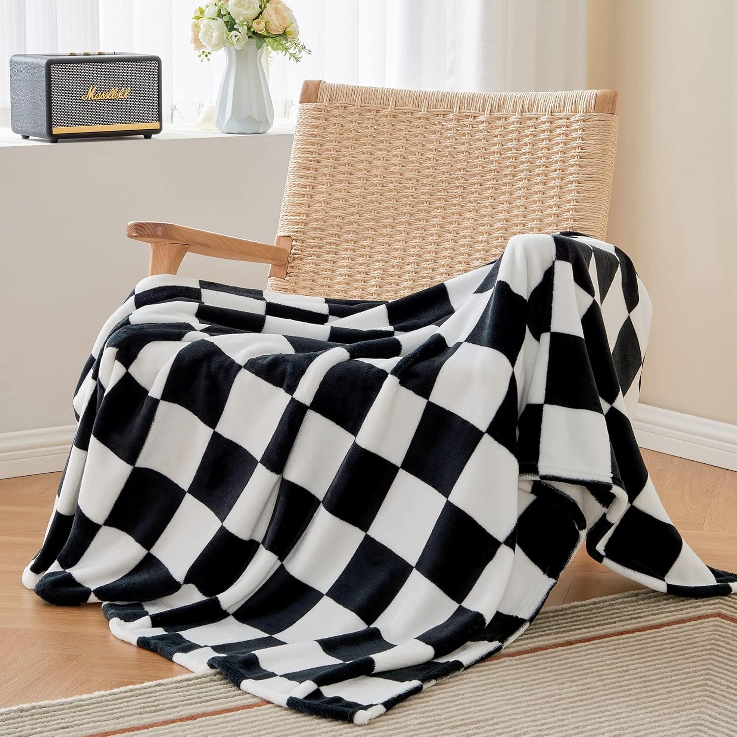 BEDELITE Checkered Throw Blanket for Couch, Soft & Cozy Fleece Flannel Blanket with Checkerboard Grid Home Decor, Checkered Black, 50x60 Inches