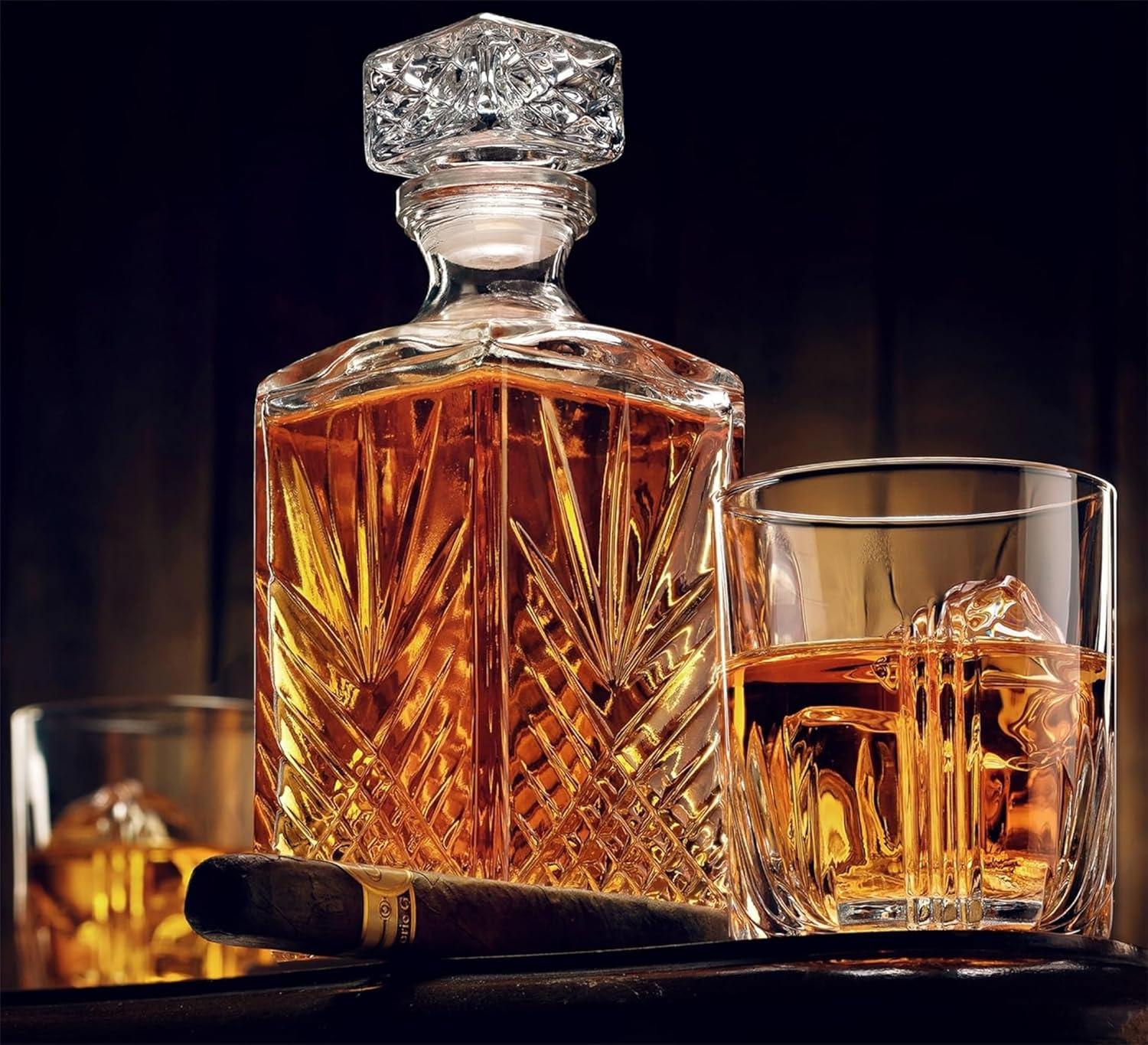 Bormioli Rocco Selecta Collection Whiskey Decanter ‚Äì Sophisticated 33.75oz Diamond Decanter With Starburst Detailing ‚Äì For Whiskey, Bourbon, Scotch & Liquor