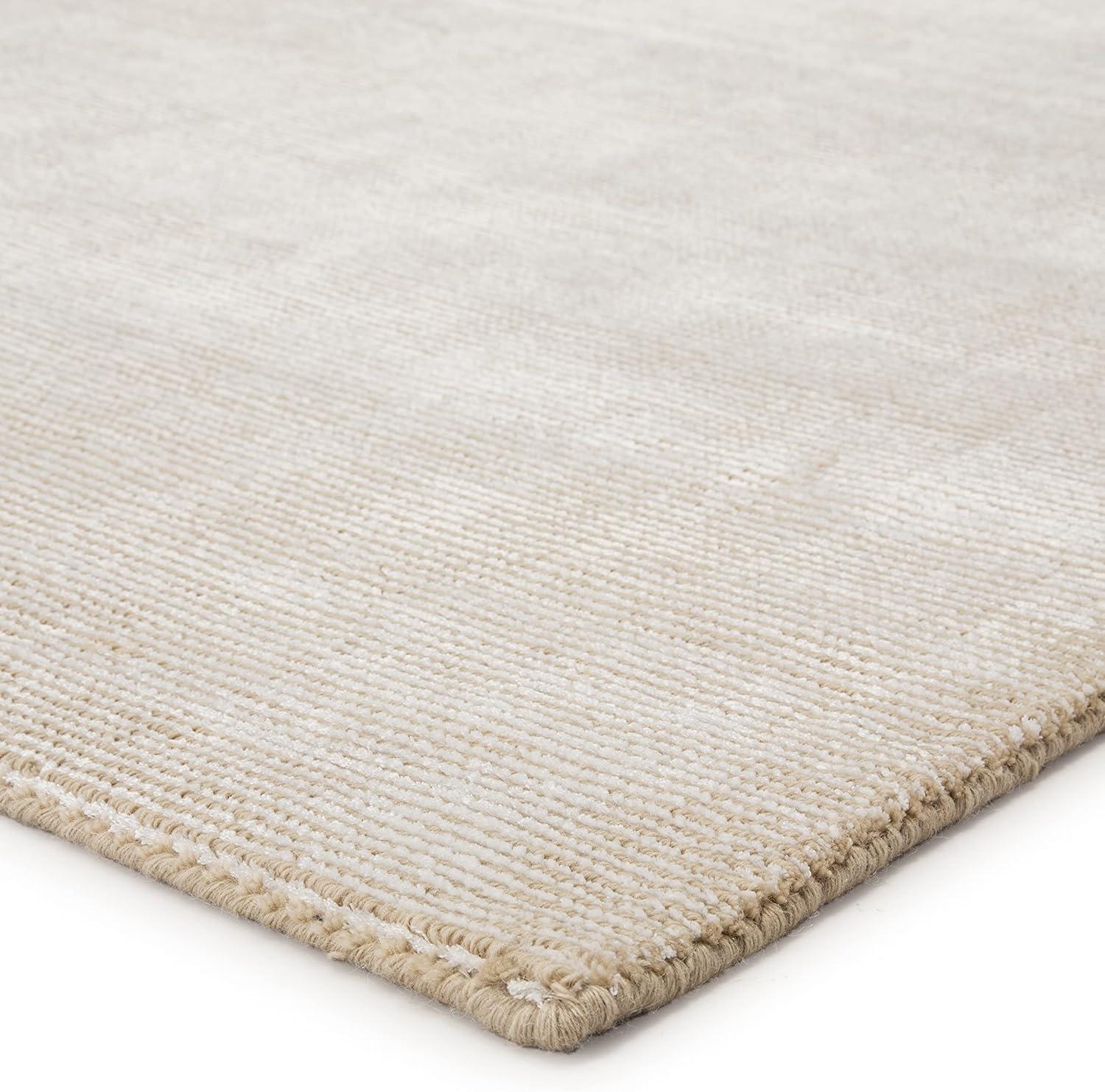 Ivory and Gray Handwoven Wool and Viscose Area Rug 5' x 8'