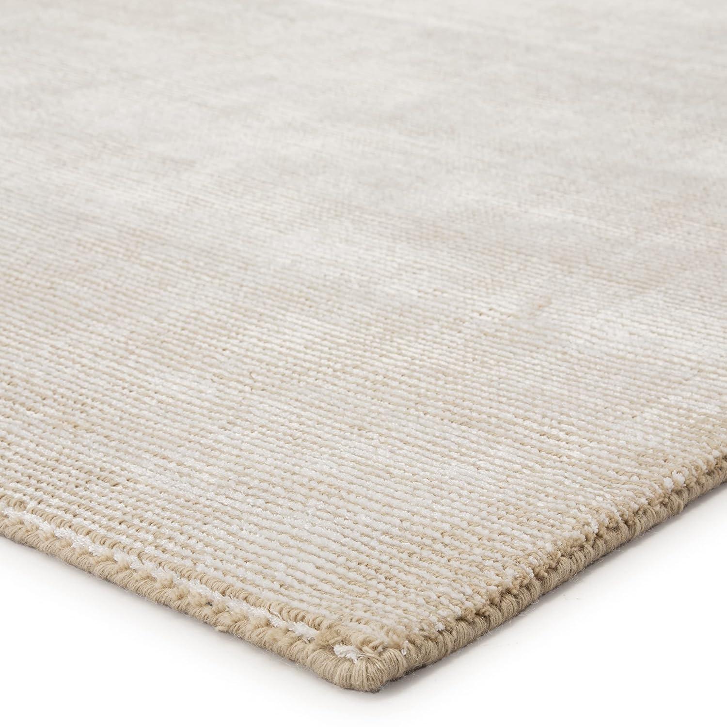 Ivory and Gray Handwoven Wool and Viscose Area Rug 5' x 8'