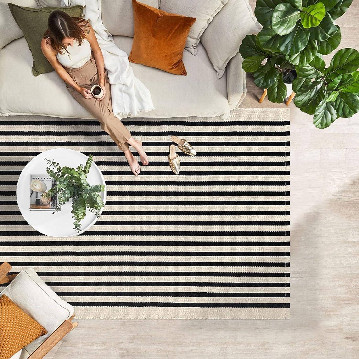 IOHOUZE Navy and White Striped Rug 2'x3' Front Door Rugs, Small Washable Area Rug for Front Porch, Spring Summer Doormats Outdoor Indoor, Cotton Rugs for Entryway Porch Entrance