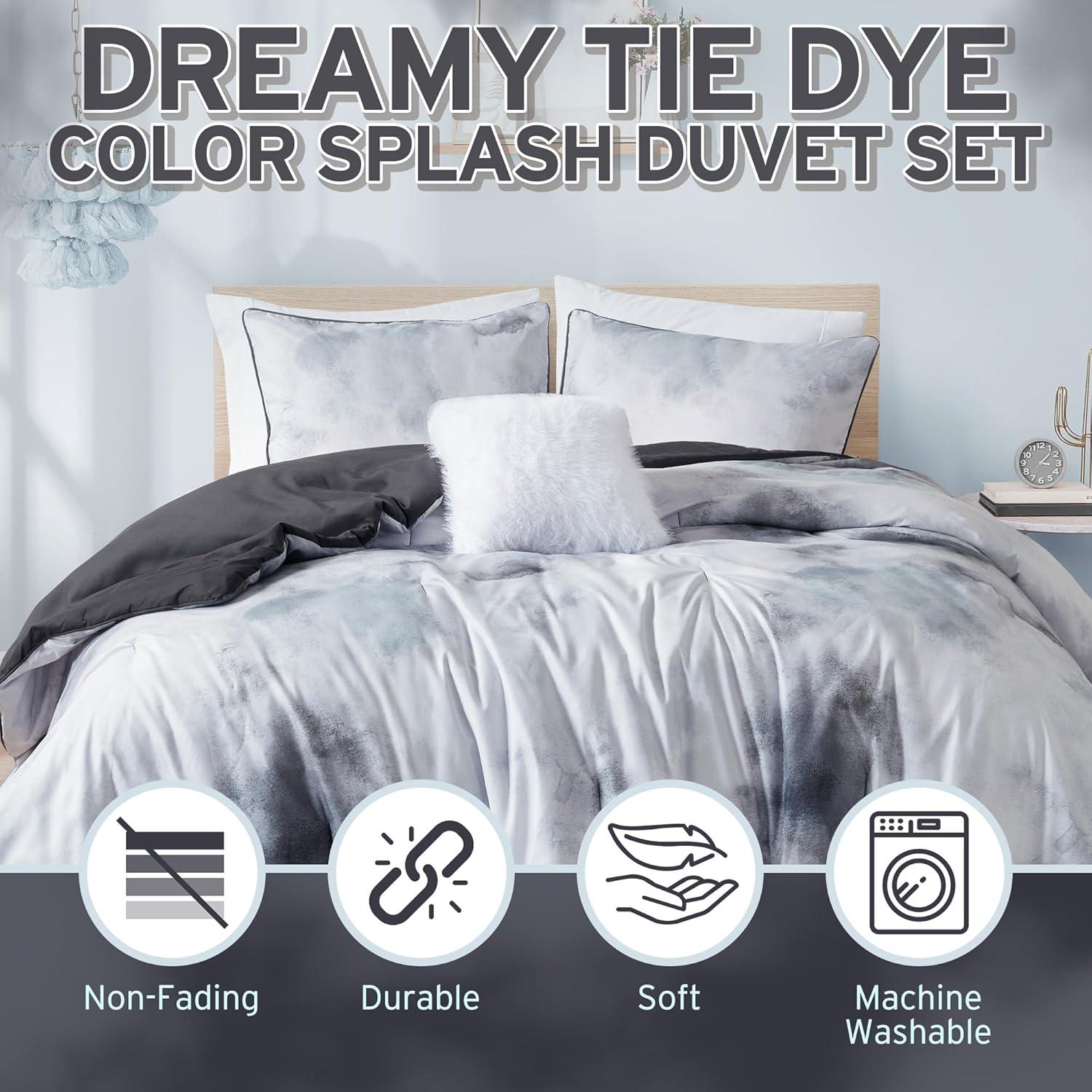 Intelligent Design Cassiopeia Watercolor Tie Dye Printed Duvet Cover Set with Throw Pillow
