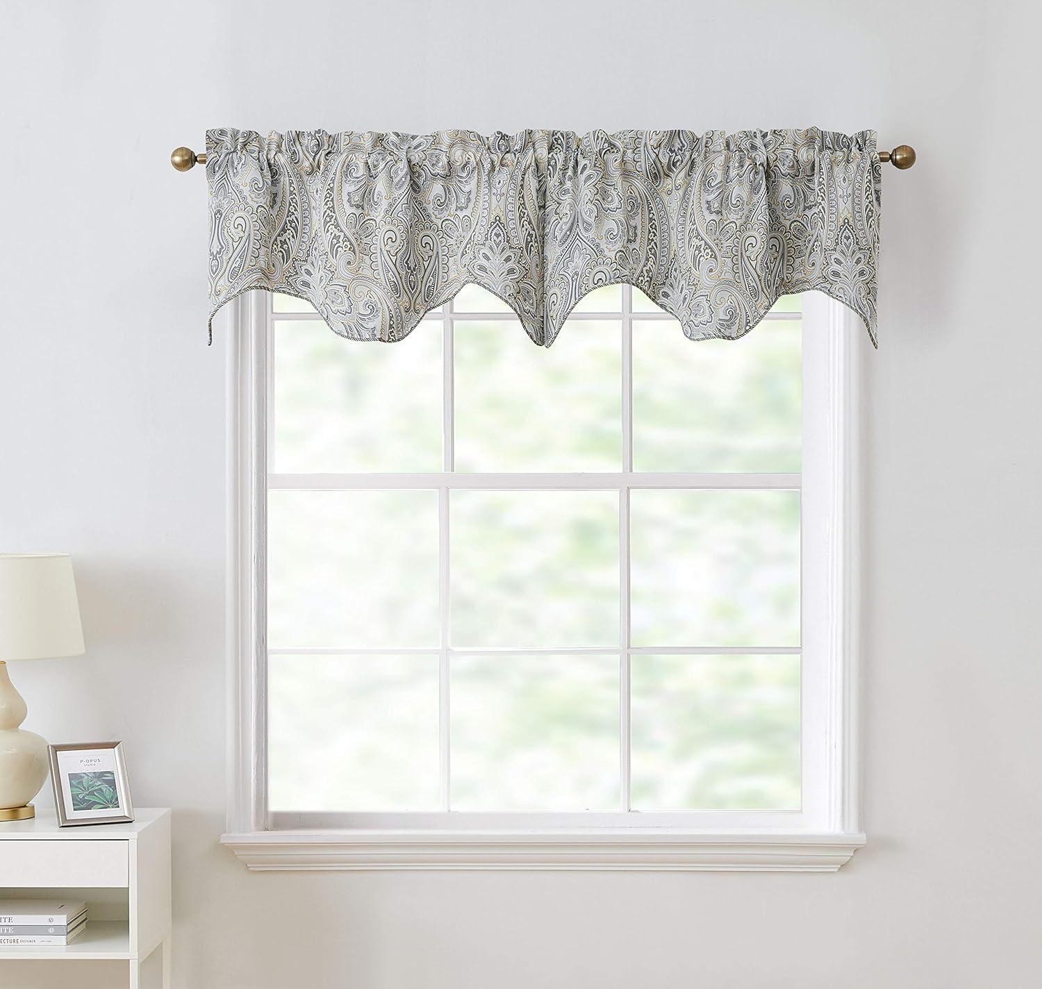 THD France Paisley Scalloped Valance - Single Valance