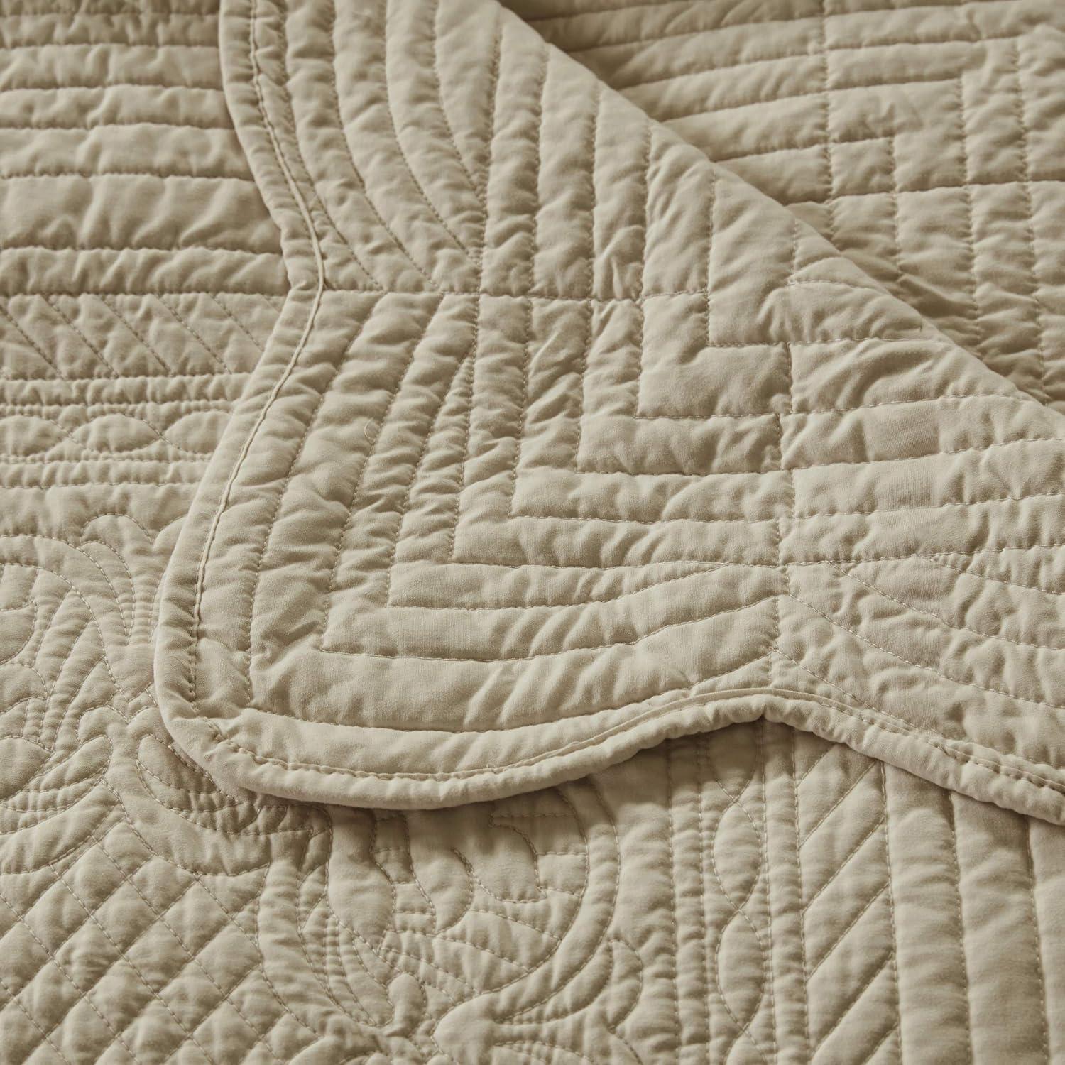 60"x72" Marino Quilted Throw Blanket with Scallop Edges