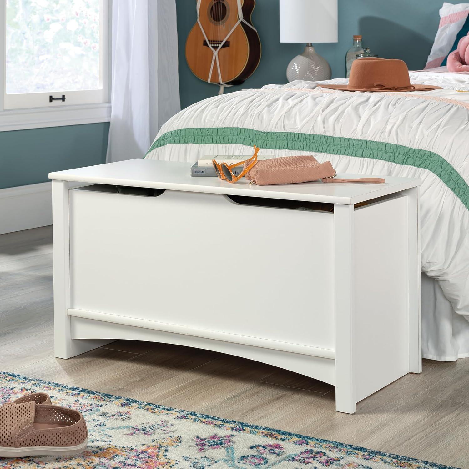 Crafters and Weavers Shoal Creek Storage Chest