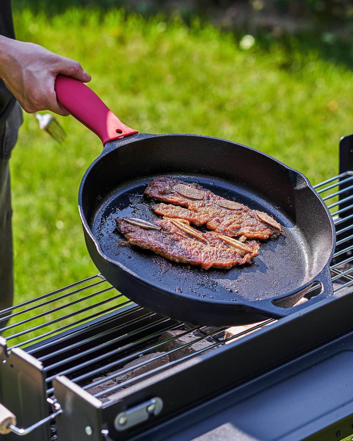 Cuisinel Cast Iron Skillet - 12"-Inch Frying Pan with Assist Handle and Pour Spots + Silicone Grip Cover