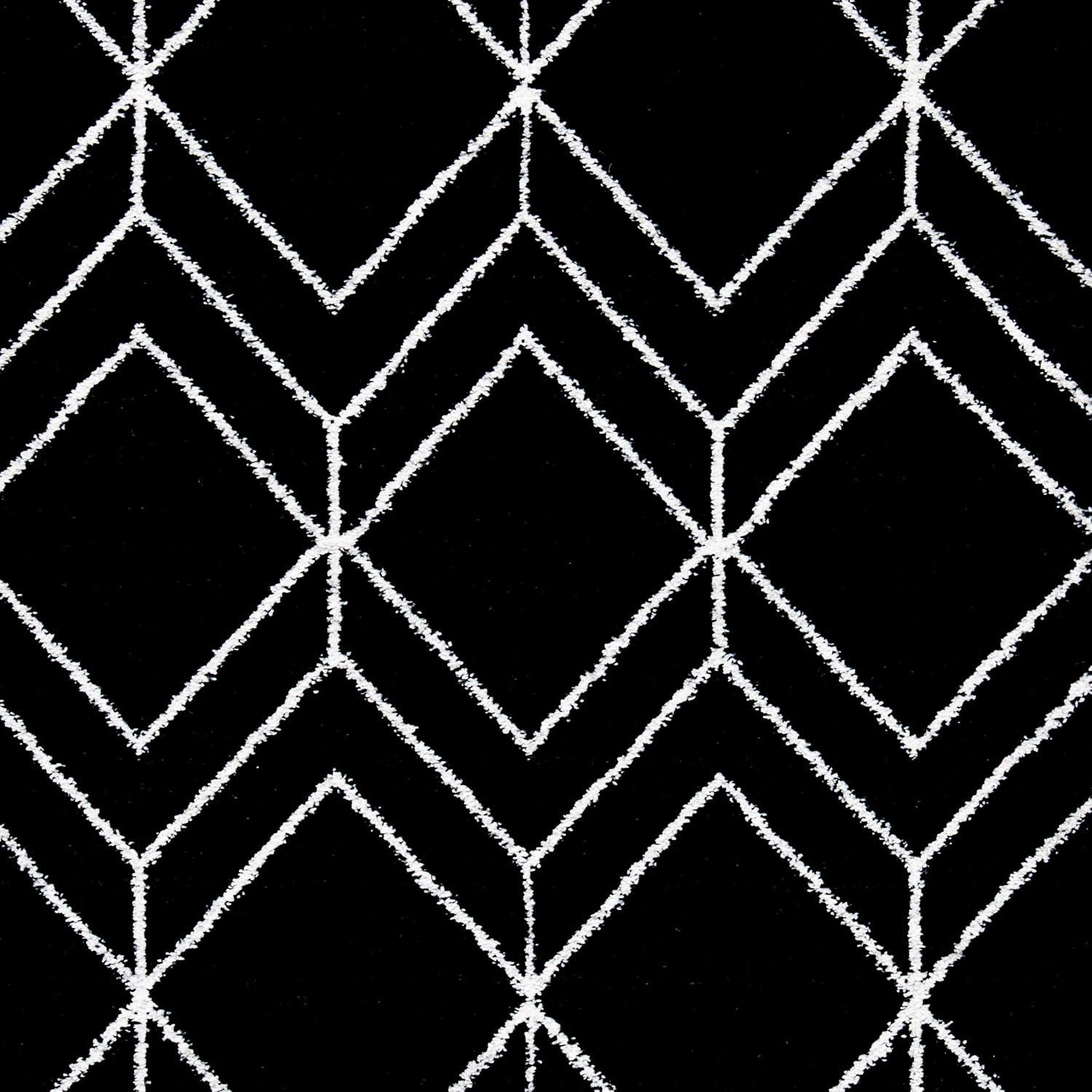 SAFAVIEH Adirondack Caitriona Geometric Area Rug, Black/Ivory, 9' x 12'