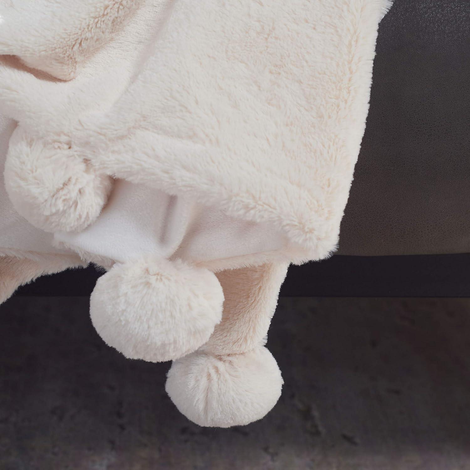 Safavieh Dalson Knitted Throw Blanket