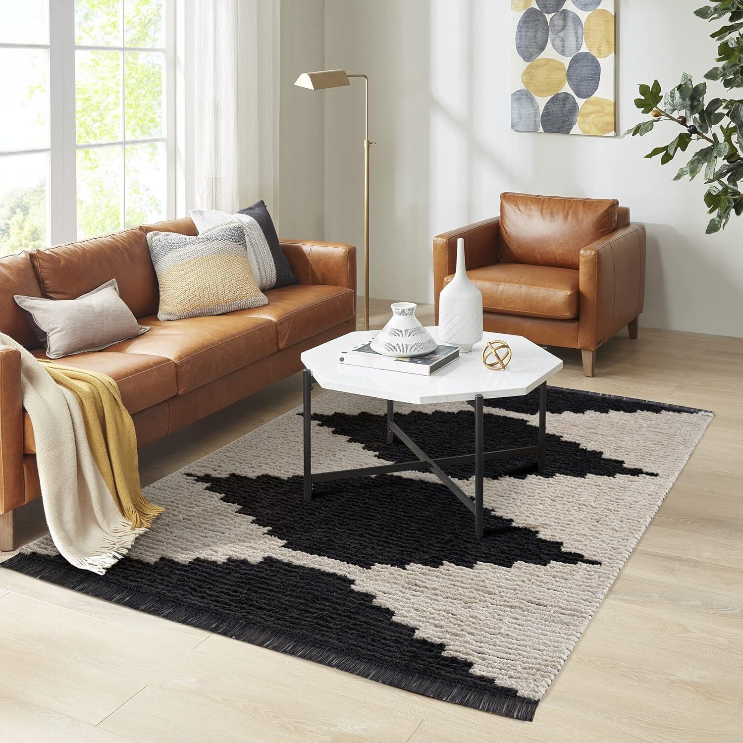 Amanda Black & Ivory Modern Area Rug