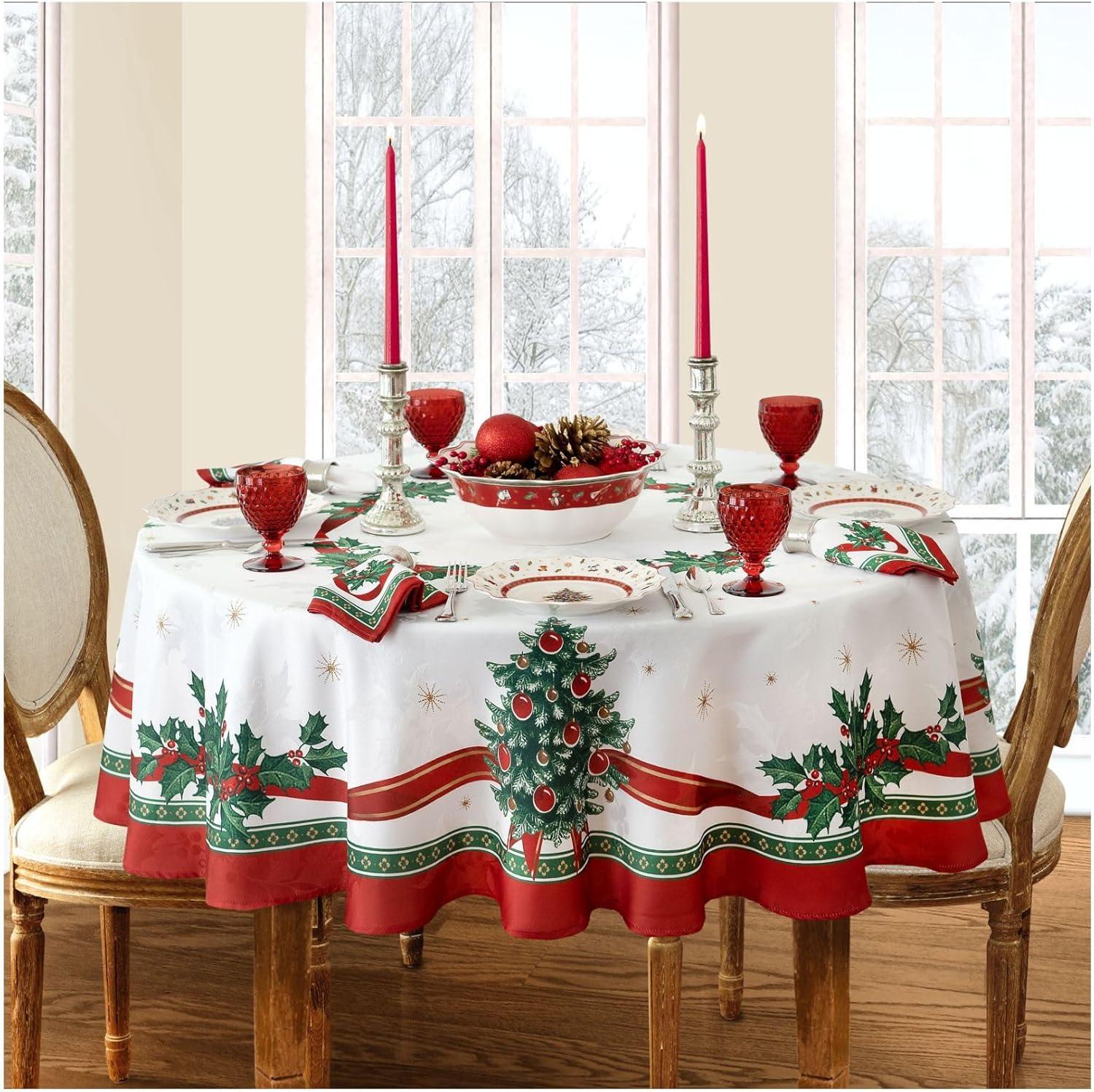 Toy's Delight Round/Oval Christmas Tablecloth