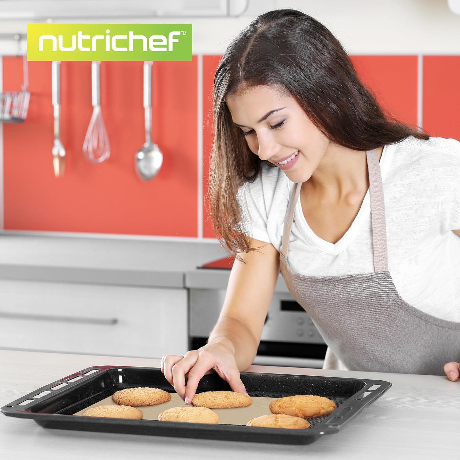 Nutrichef 2 - Pc Silicone Baking Mats - Brown & Black