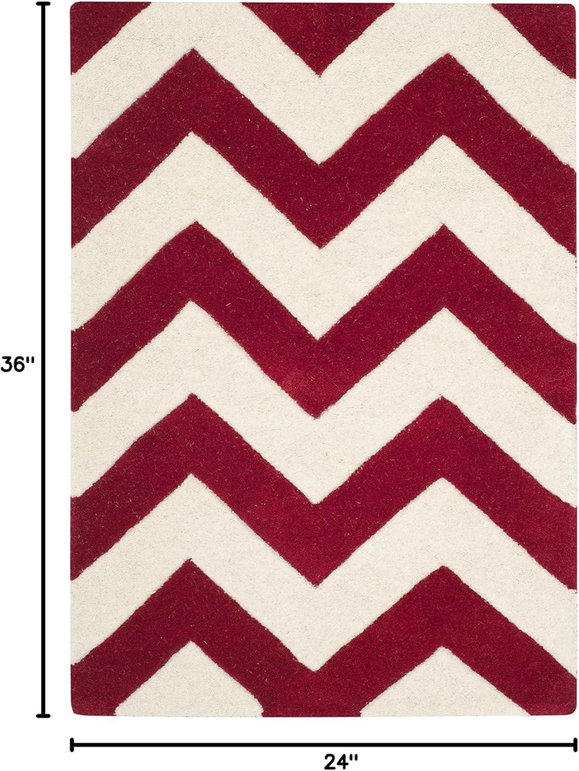 Chatham CHT715 Tufted Indoor Area Rug - Red/Ivory - 2'x3' - Safavieh