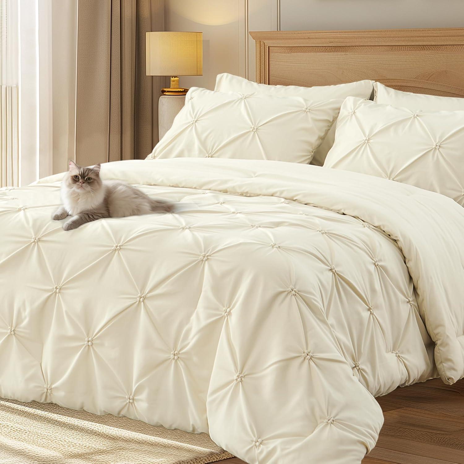 WOLKI Queen Size Comforter Set Cream, 3 Pieces Bed Lightweight Solid Bedding Comforters Sets, All Season Fluffy Down Alternative Comforter Bed Set Quilt Blanket