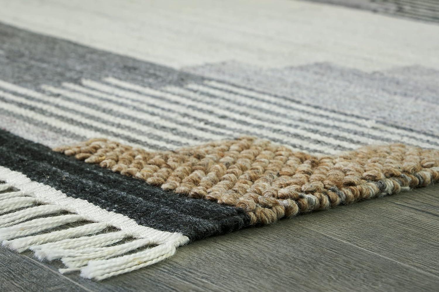 Handwoven Gray and Beige Geometric Wool Area Rug, 5' x 7'