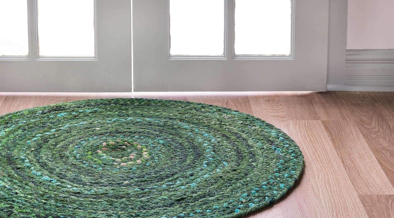 Unique Loom Braided Chindi Collection Area Rug - Layer (8' Round Green/Hunter Green)