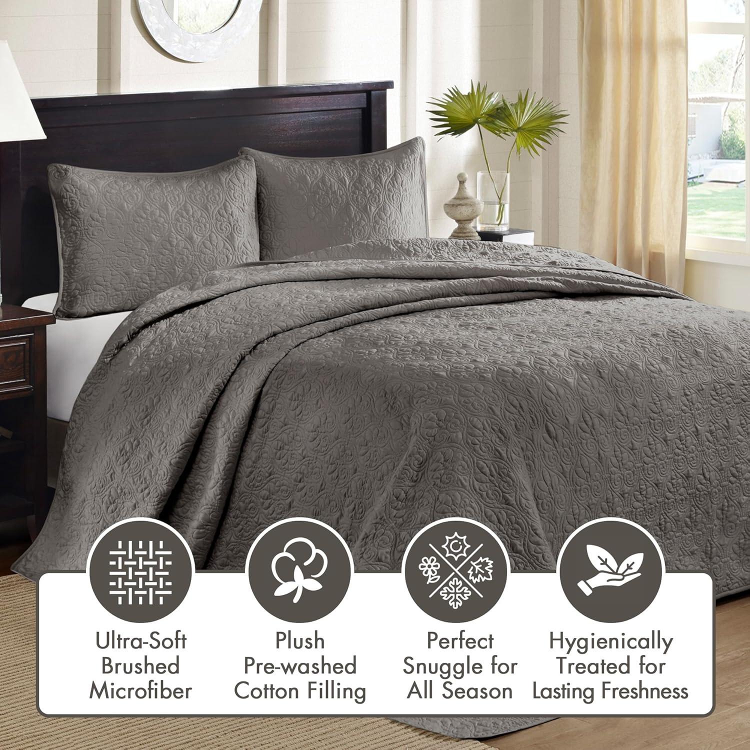 Quebec Reversible Bedspread Set