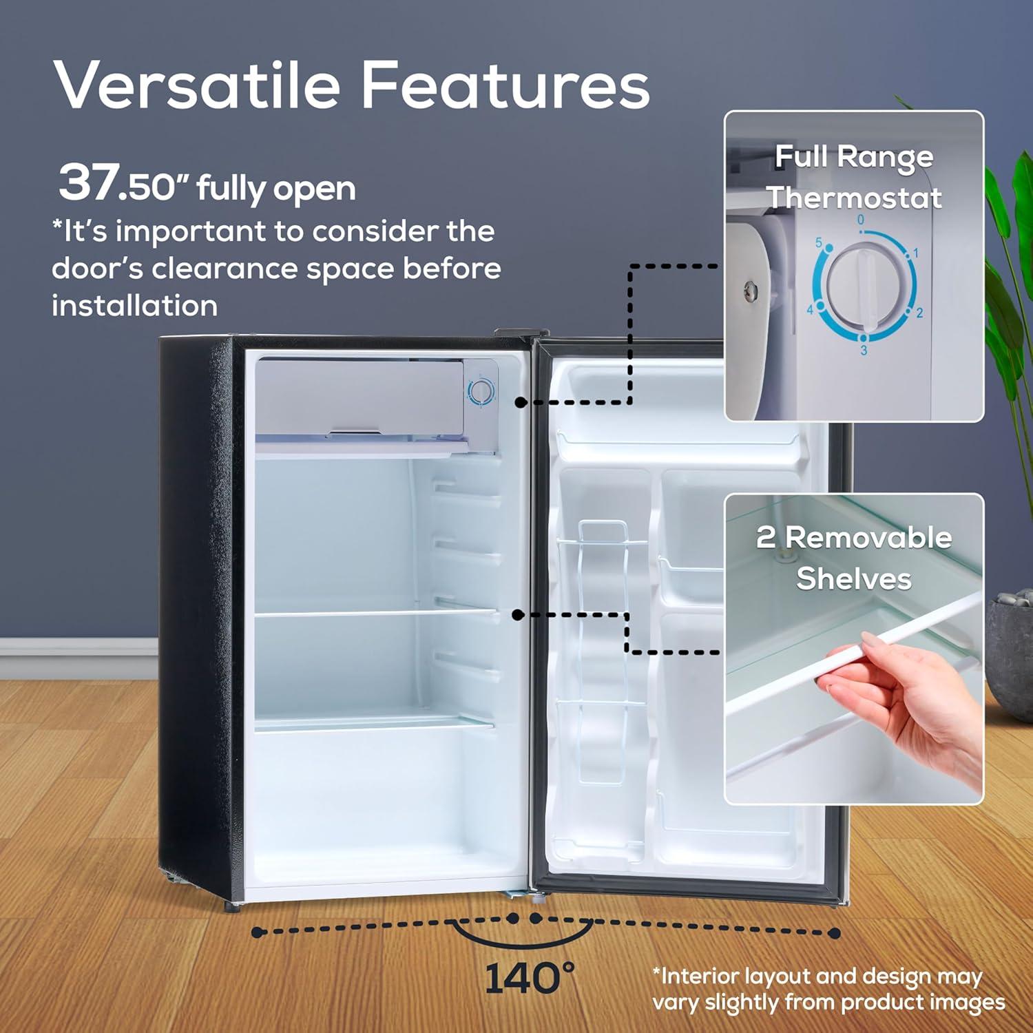 Igloo Igloo 3.2 Cubic Feet Freestanding Mini Fridge with Freezer