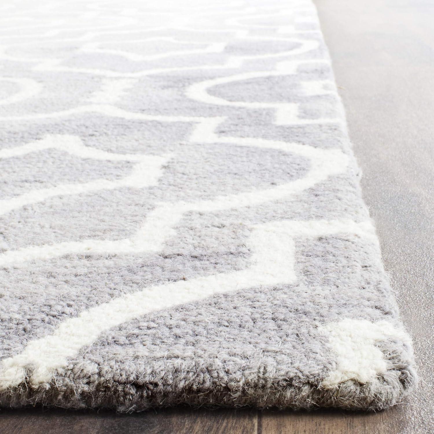 Dip Dye DDY538 Hand Tufted Area Rug  - Safavieh