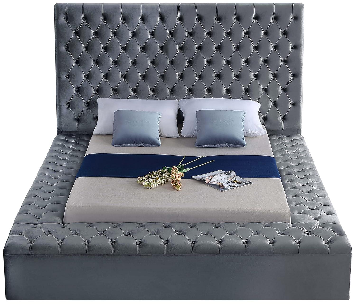 Johnnay Upholstered Platform Storage Bed