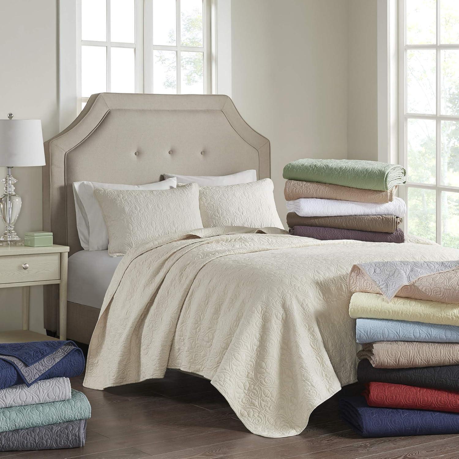 Madison Park Quebec Reversible Quilt Set