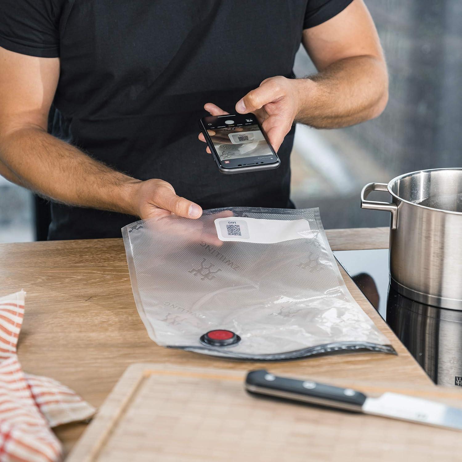 ZWILLING J.A. Henckels ZWILLING Fresh & Save Large Vacuum Sealer Bags, 2 1/4 Gallon, Reusable Sous Vide Bags, Meal Prep (Set of 3)