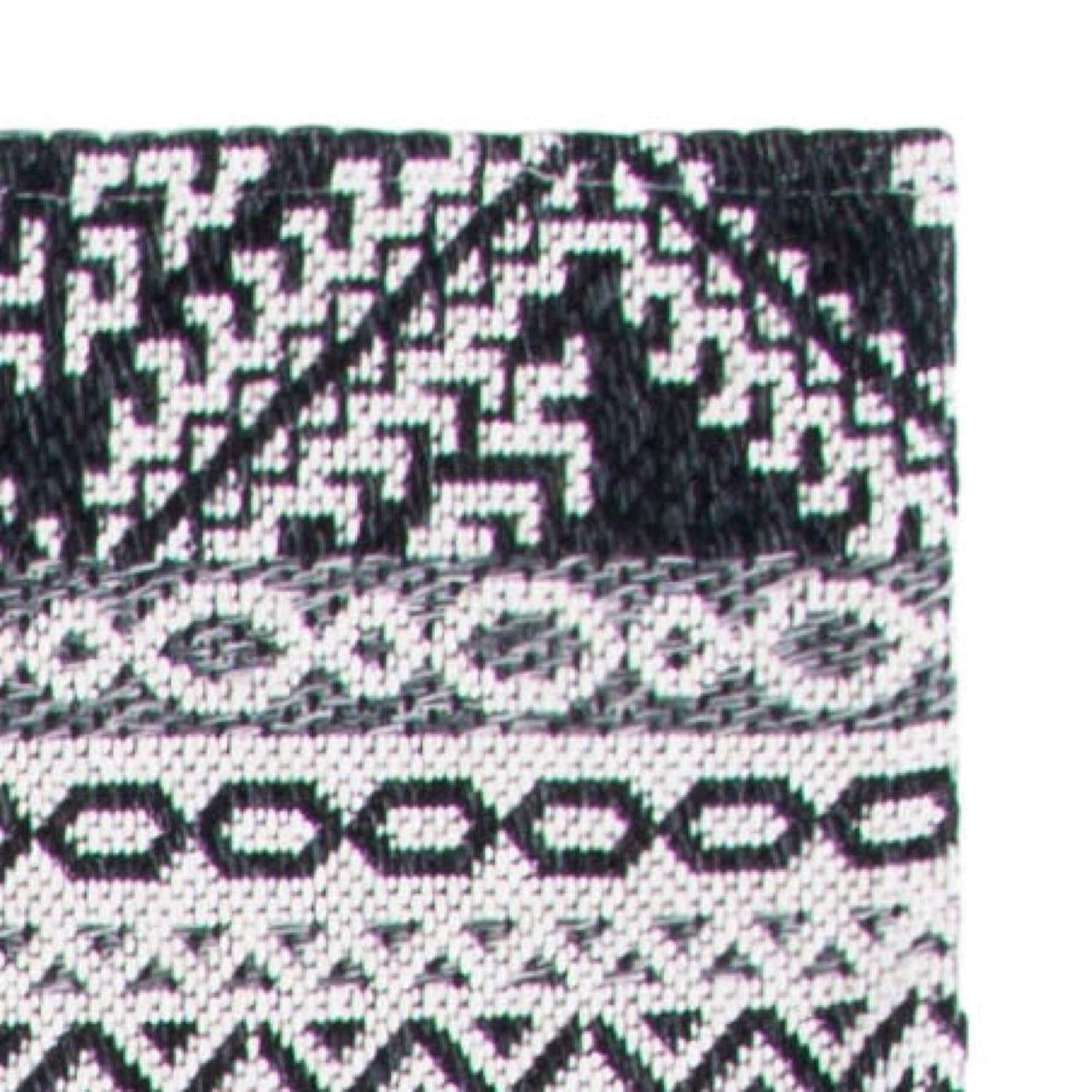 Augustine AGT445 Machine Made Indoor Area Rug - Black/Cream - 4'x6' - Safavieh