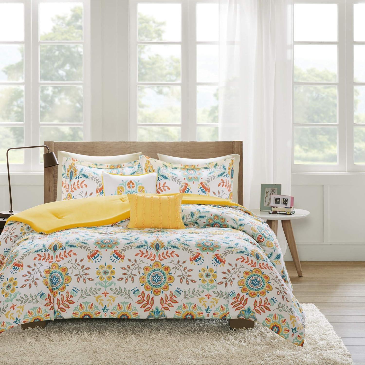 Cannady Bohemian Floral Medallions Comforter Set