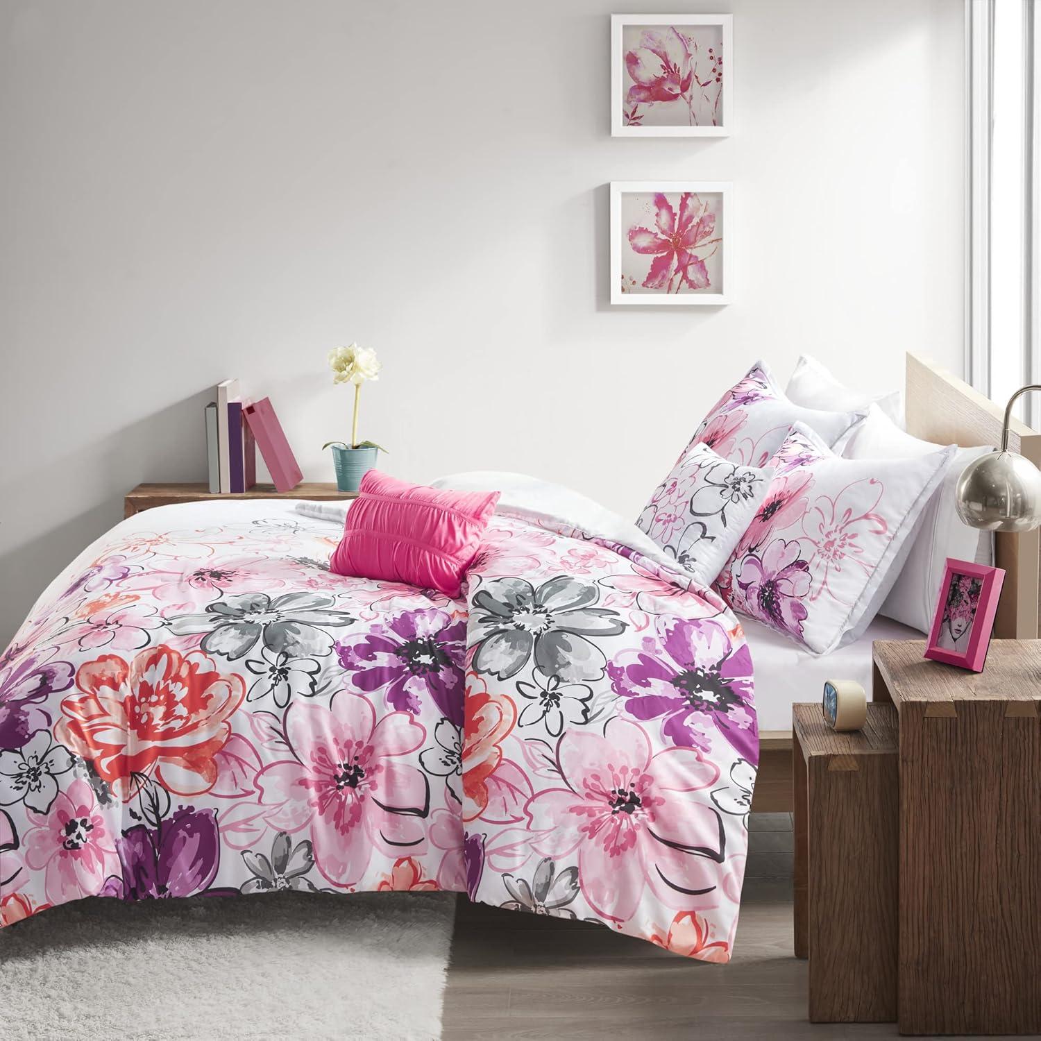 Skye Comforter Set