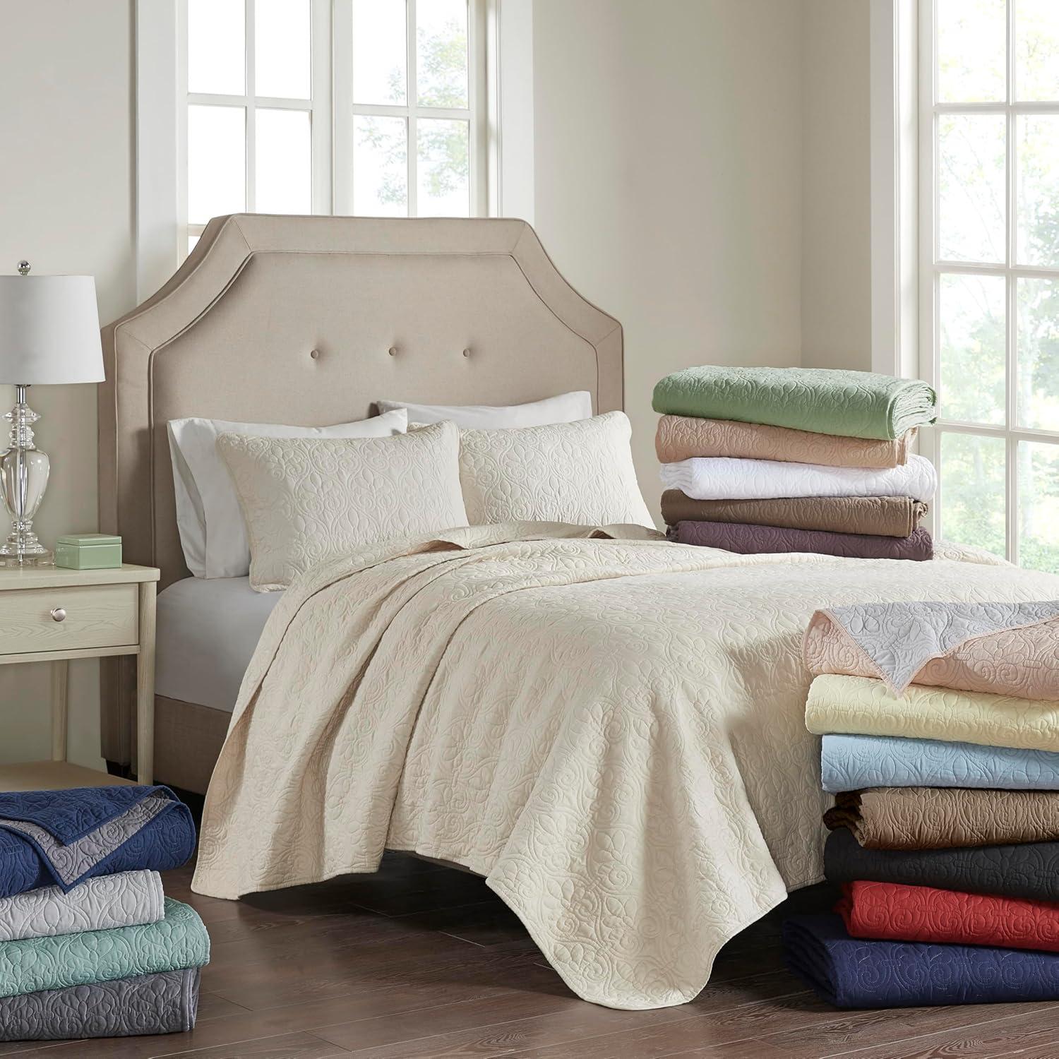Madison Park Quebec Reversible Quilt Set