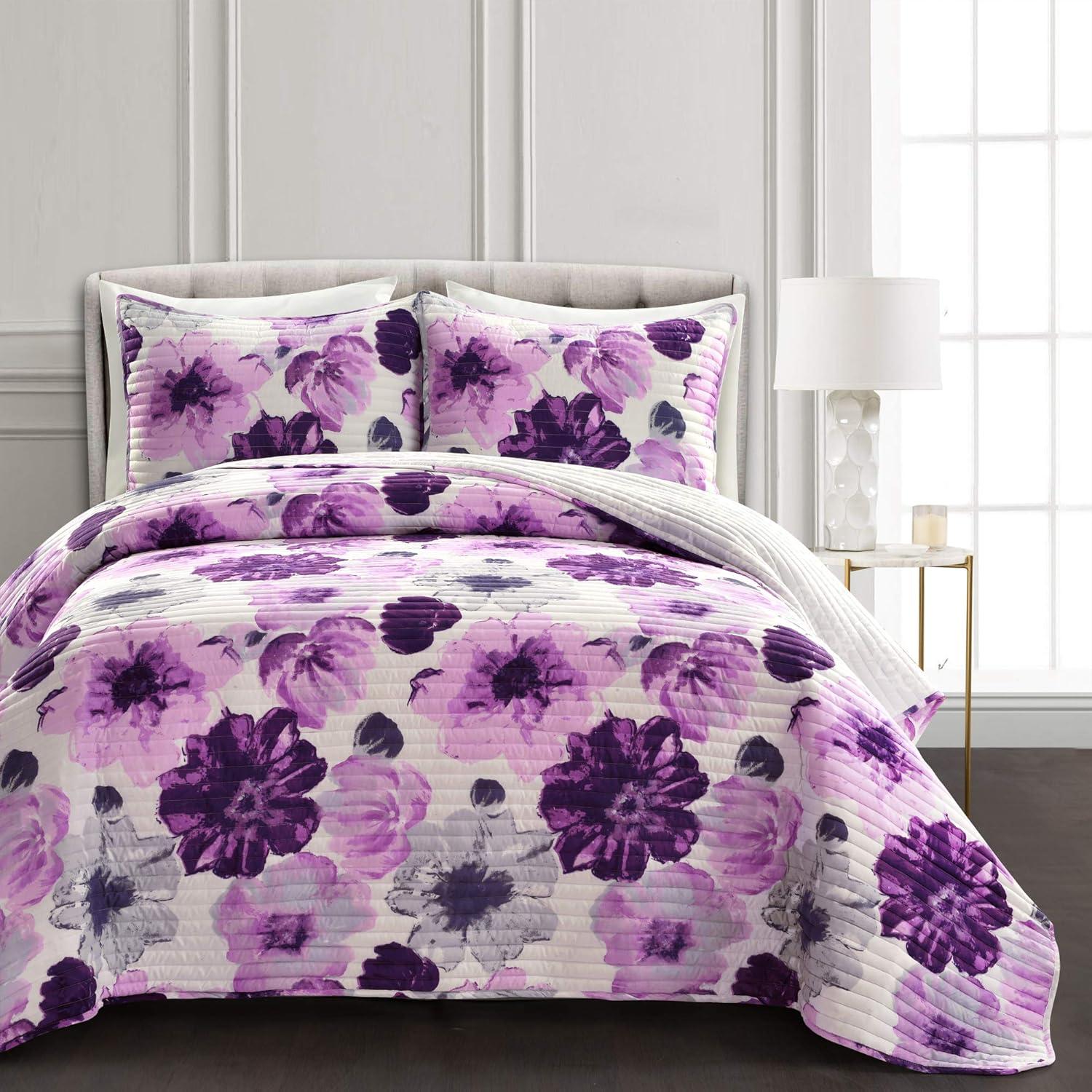 Leah Reversible Quilt Set