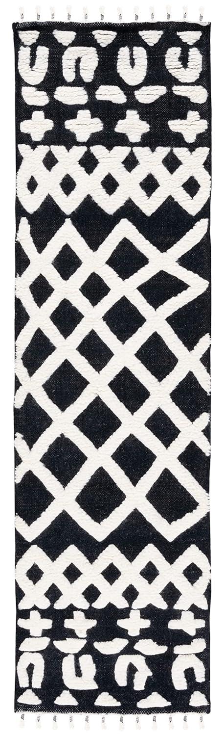 Casablanca CSB524 Hand Knotted Runner Rug - Black/Ivory - 2'3"x8' - Safavieh.