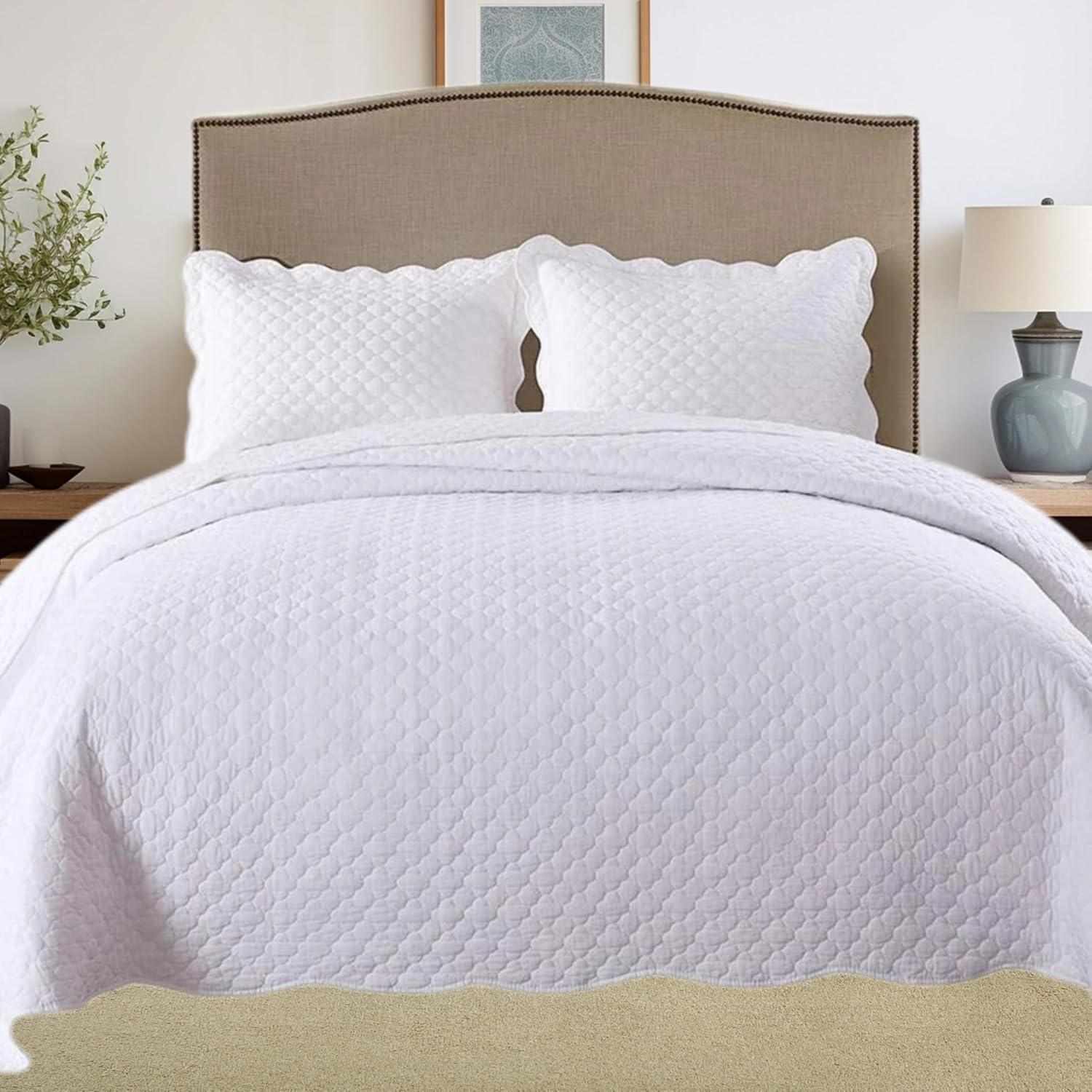 MarCielo WhiteCT Quilt Peony Cotton Geometric Shapes Quilt Set