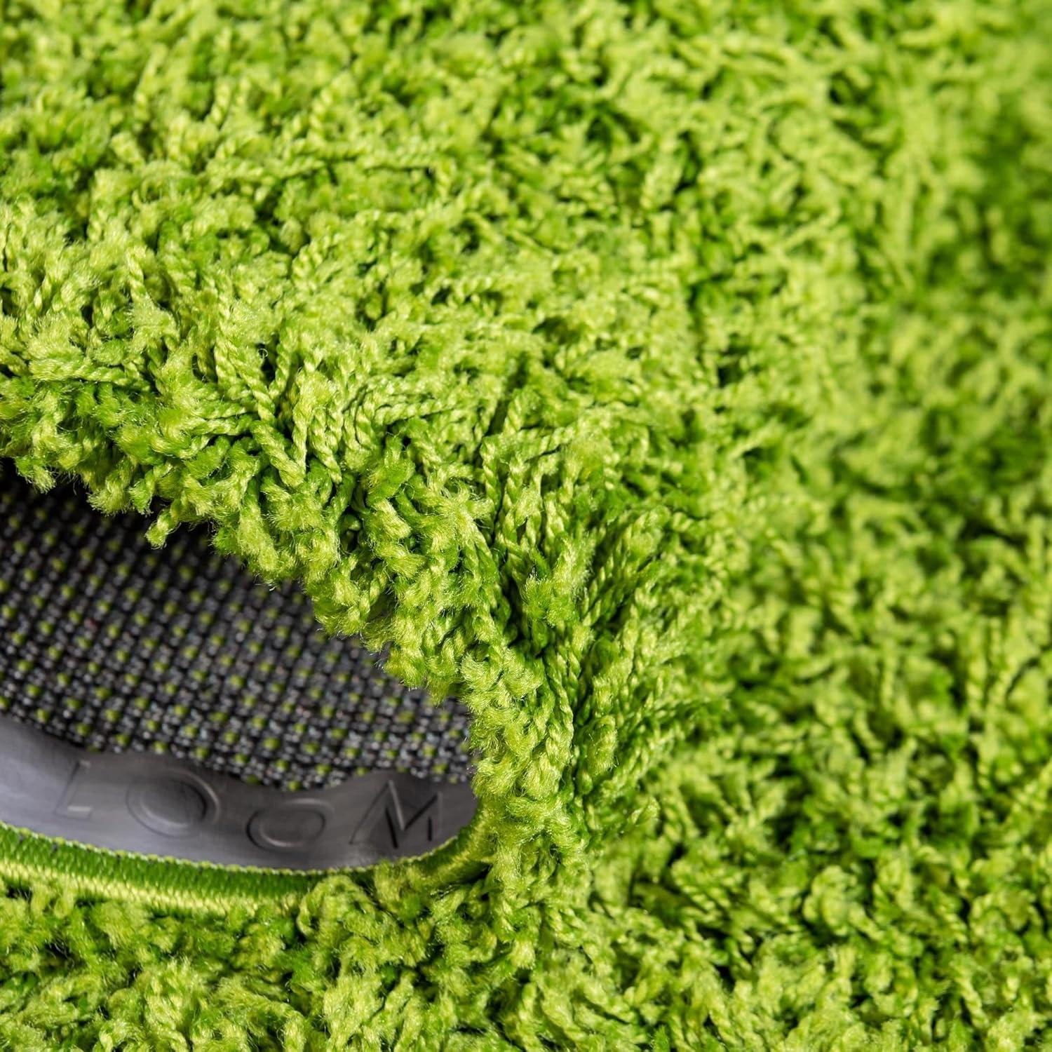 Unique Loom 2' 7 x 10' 0 Solid Shag Grass Green Area Rug