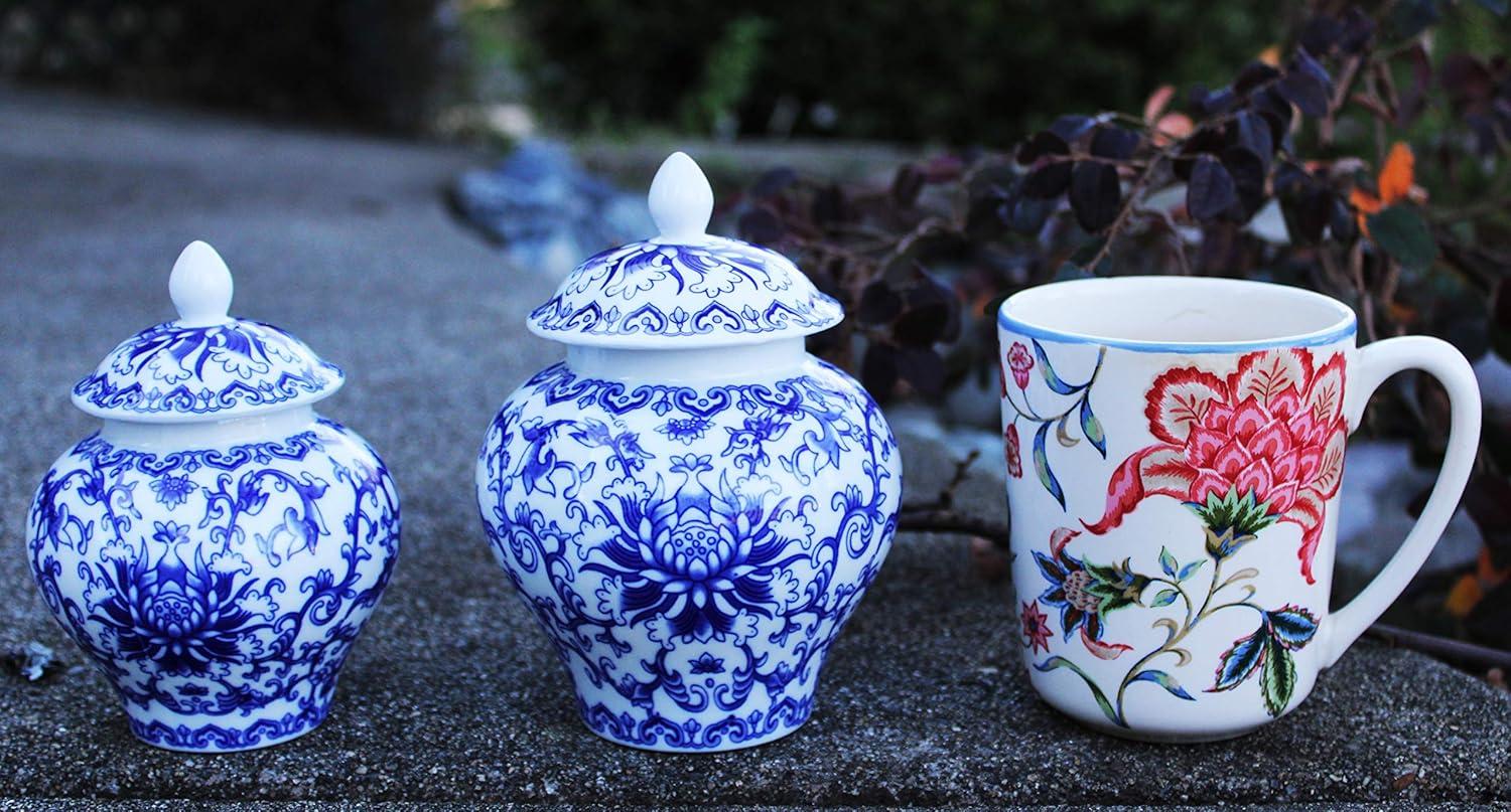 Ancient Chinese Blue and White Porcelain Helmet-shaped Temple Jar. Small