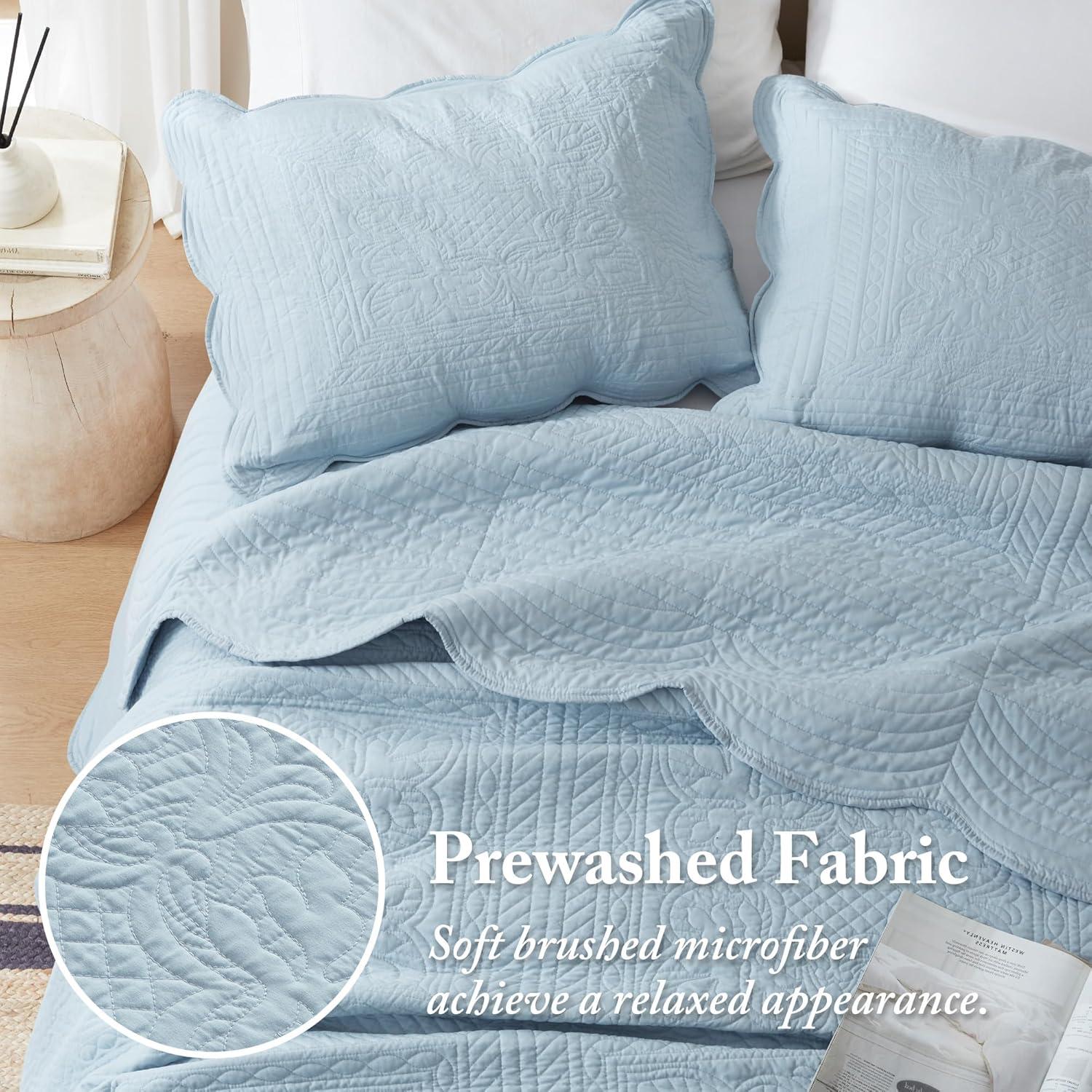 Tuscany Scalloped Edge Quilt Set