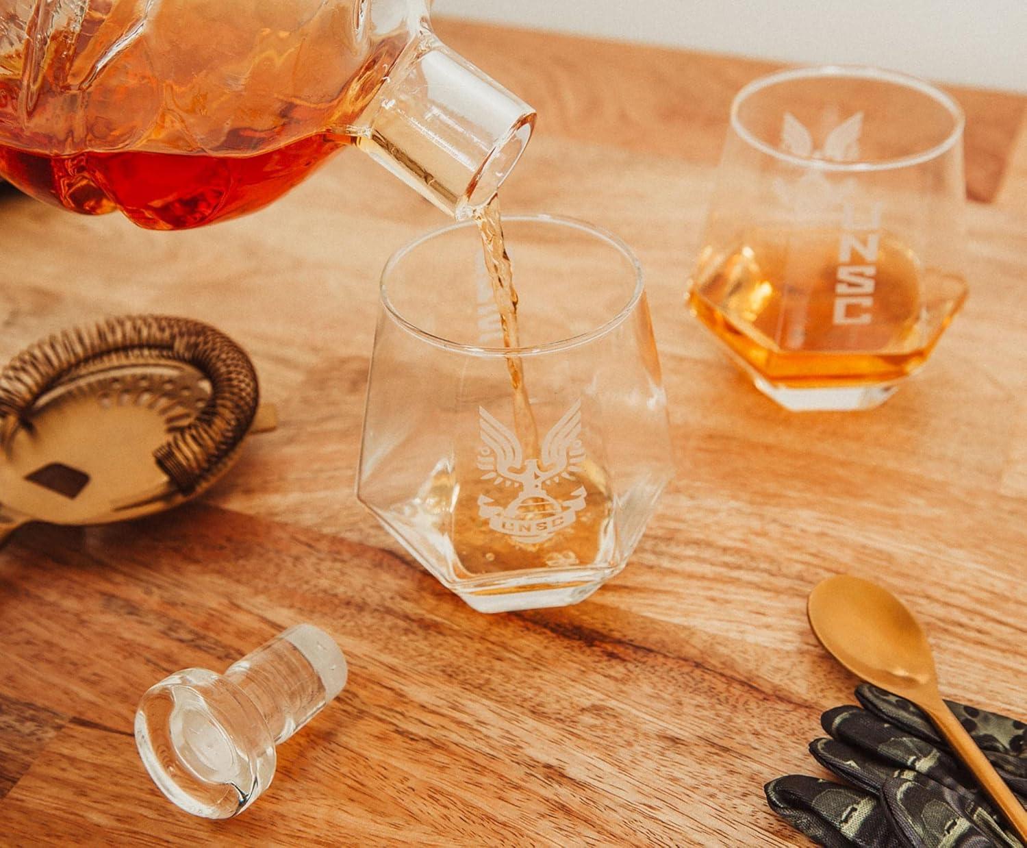 Ukonic 6 Piece Whiskey Decanter Set