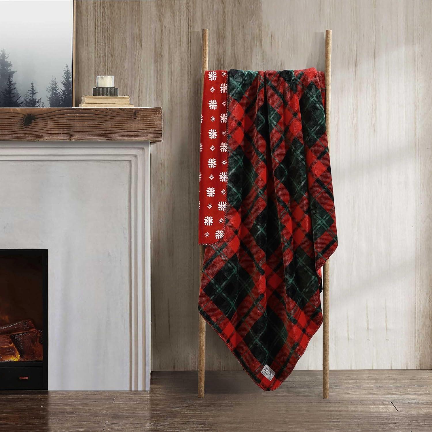 Red and Green Reversible Fleece Sherpa Throw Blanket