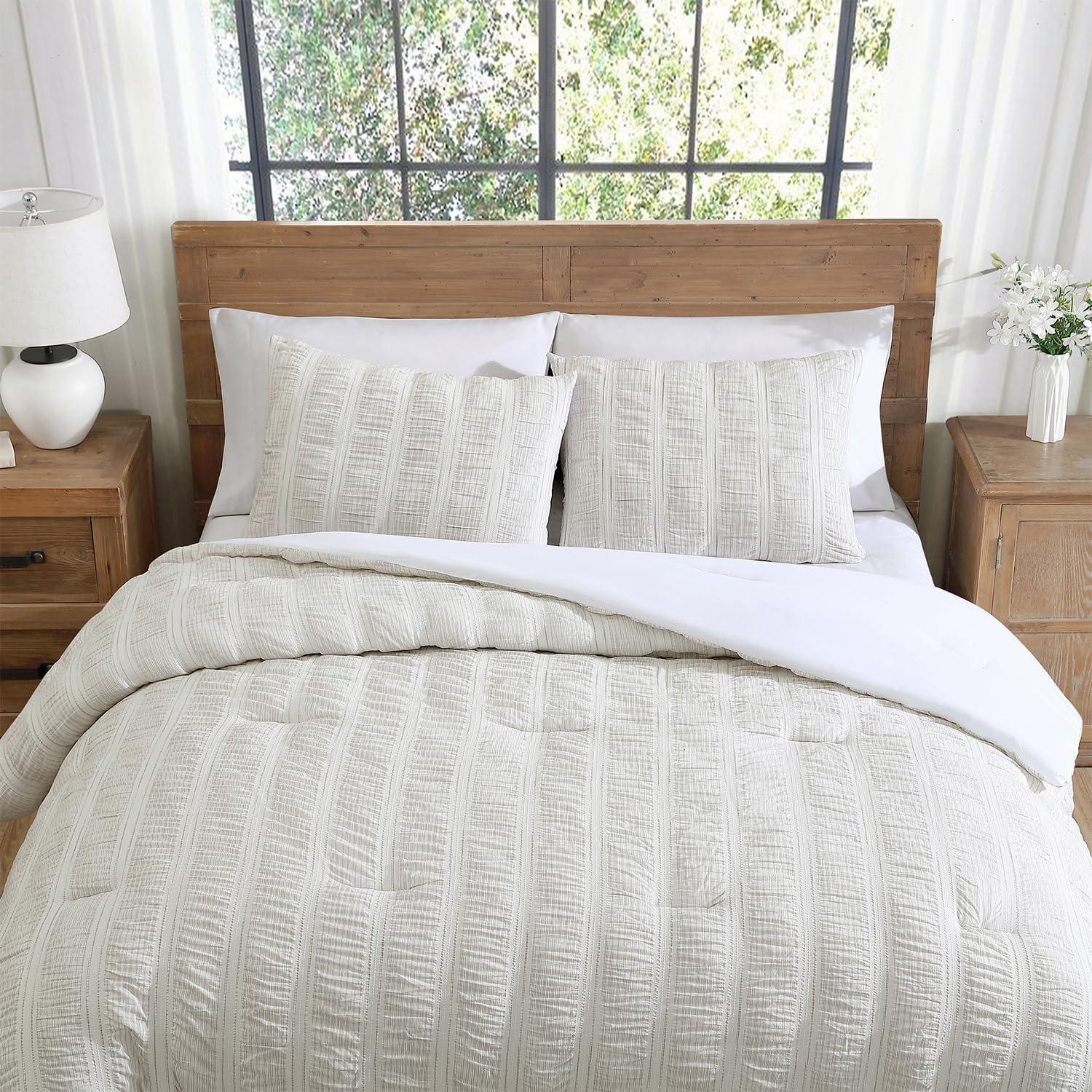 Full White Cotton Seersucker Comforter Set with Pillow Shams