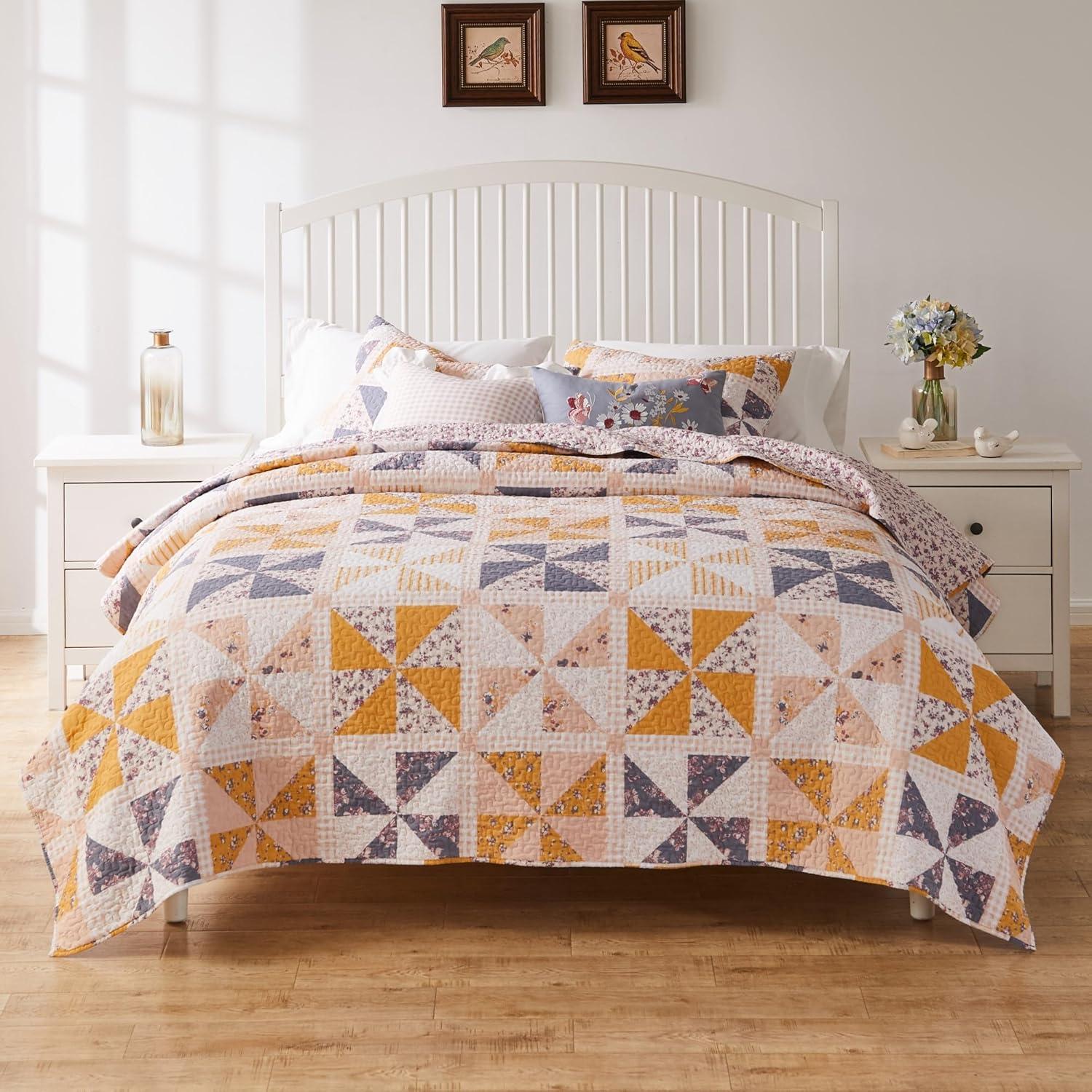 Greenland Home Fashions Heirloom Posey Reversible Quilt Set