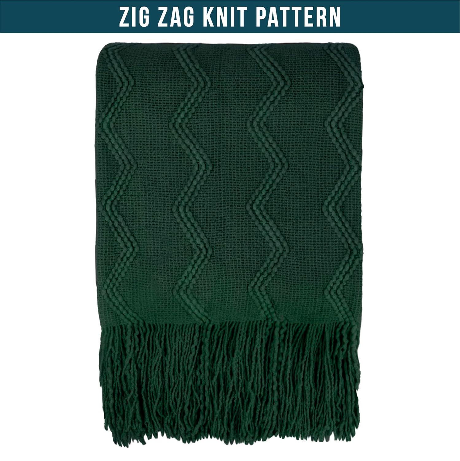 Pavilia Throw Blanket