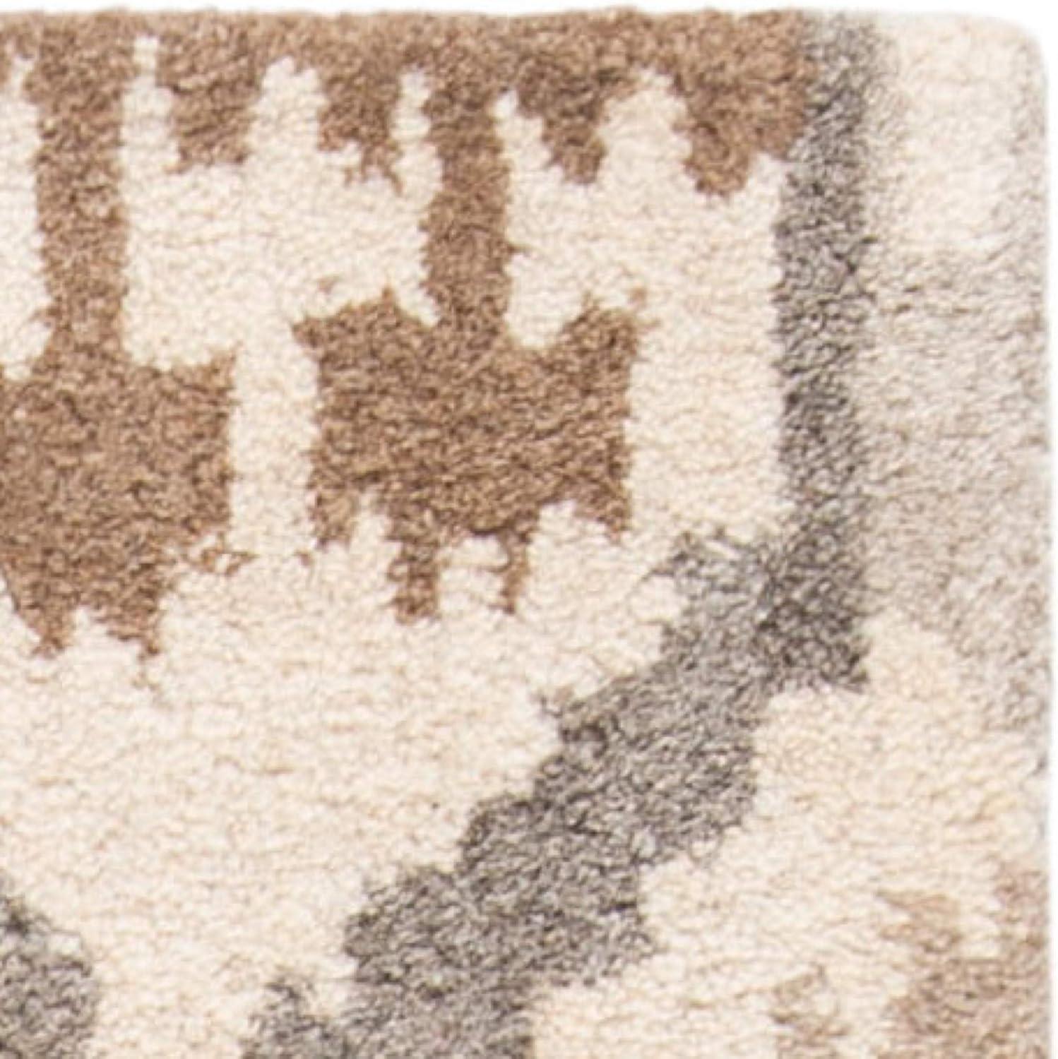 Wyndham WYD720 Hand Tufted Area Rug  - Safavieh