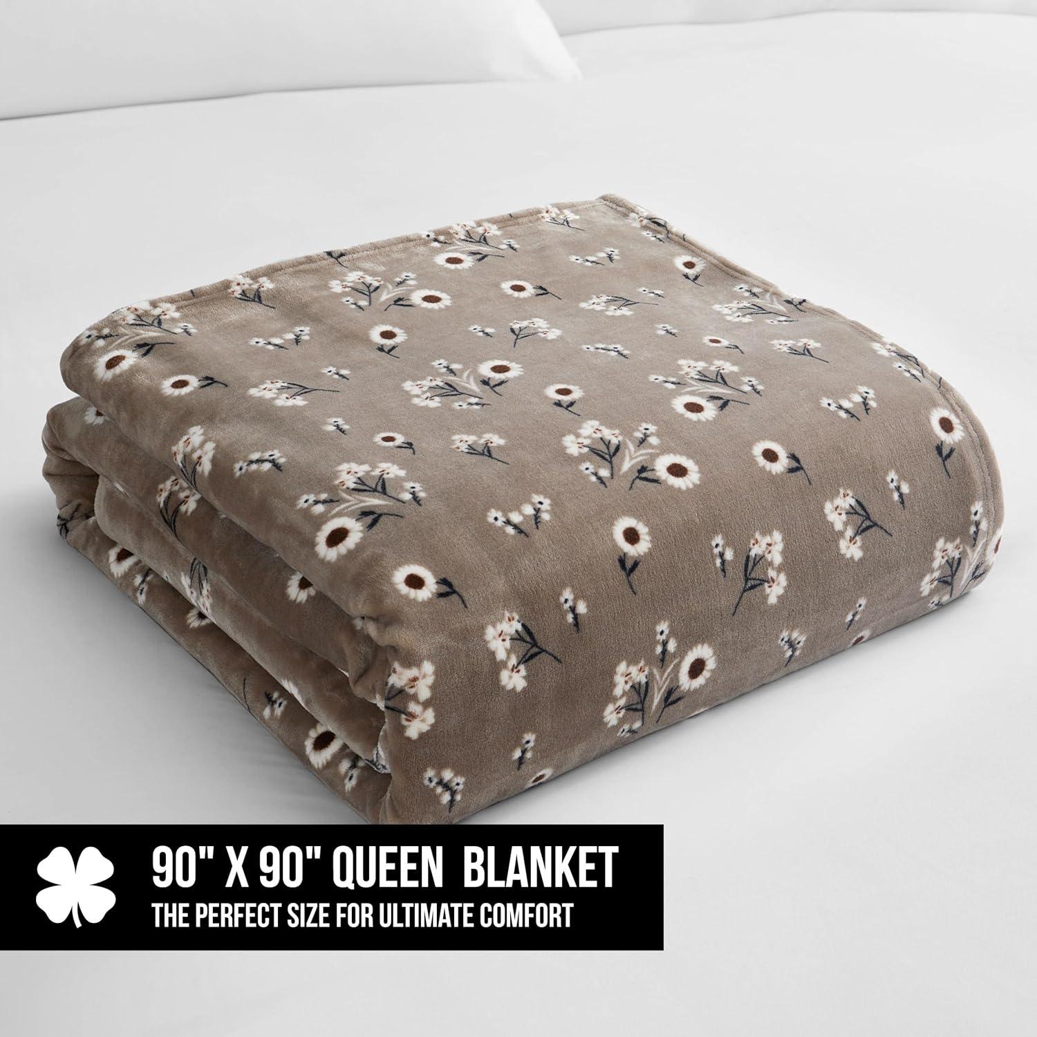 Lucky Brand Lucky Brand Daisy Blankets