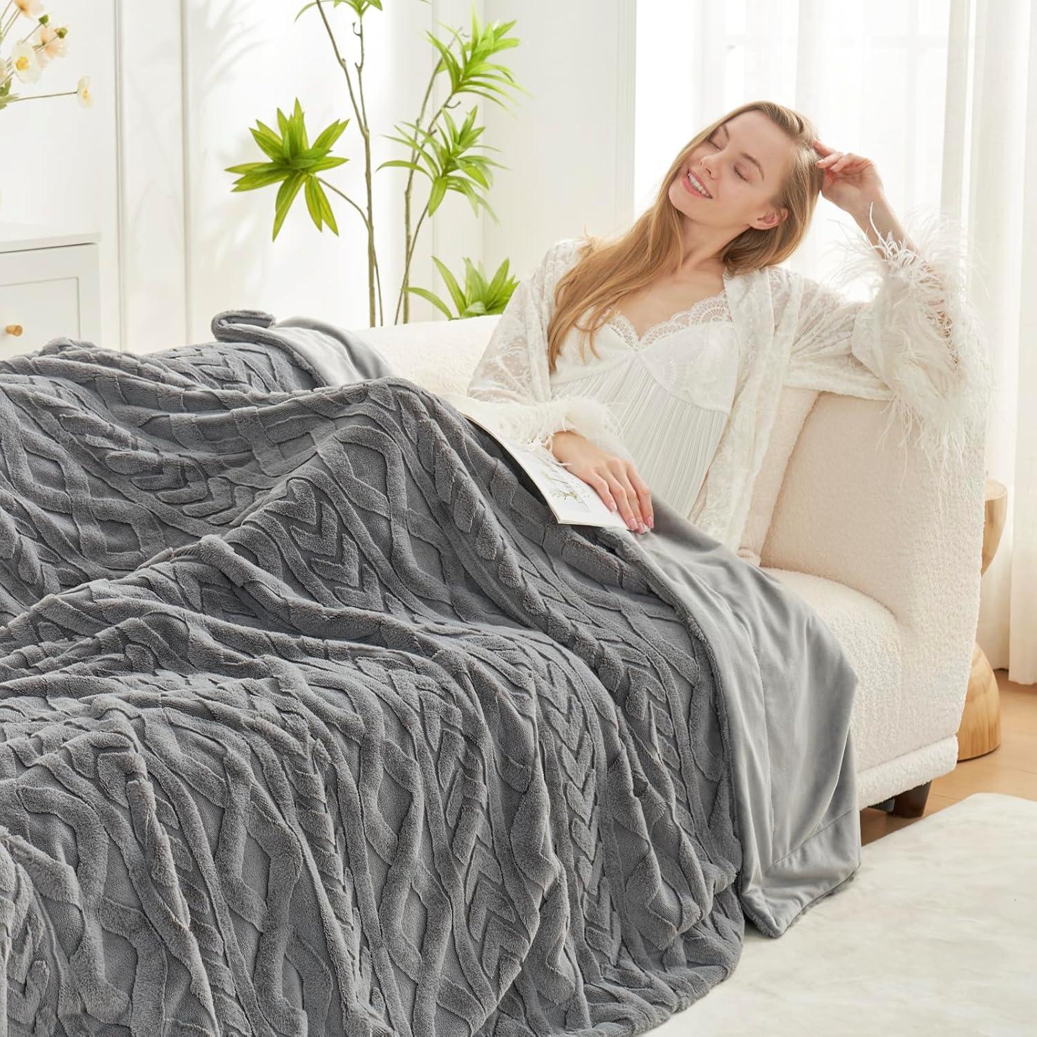 Cozy Bliss Soft Faux Fur Throw Blanket Plush Winter Blanket