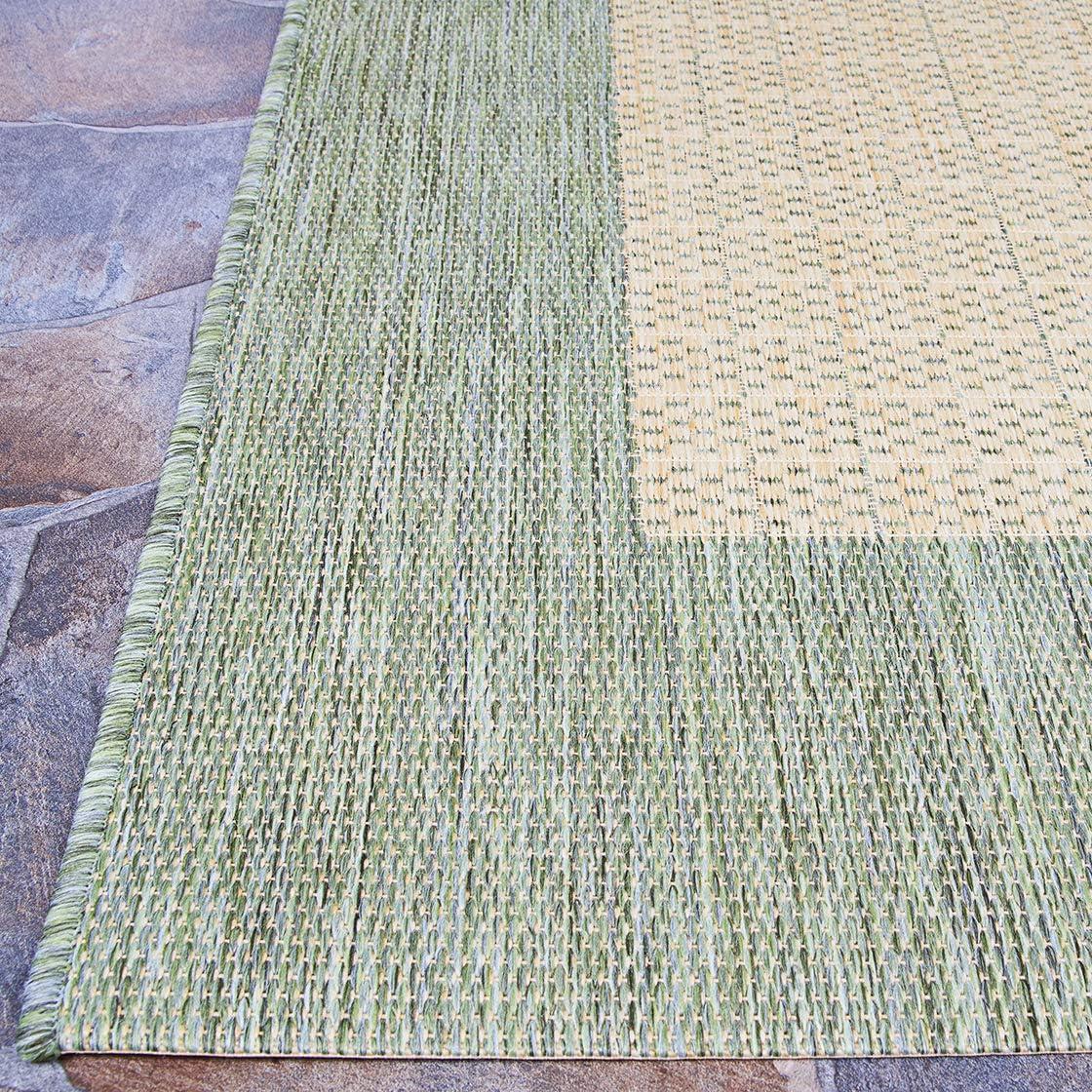 Couristan Recife Checkered Field Indoor / Outdoor Area Rug, Natural- Green, 7'6" x 10'9"