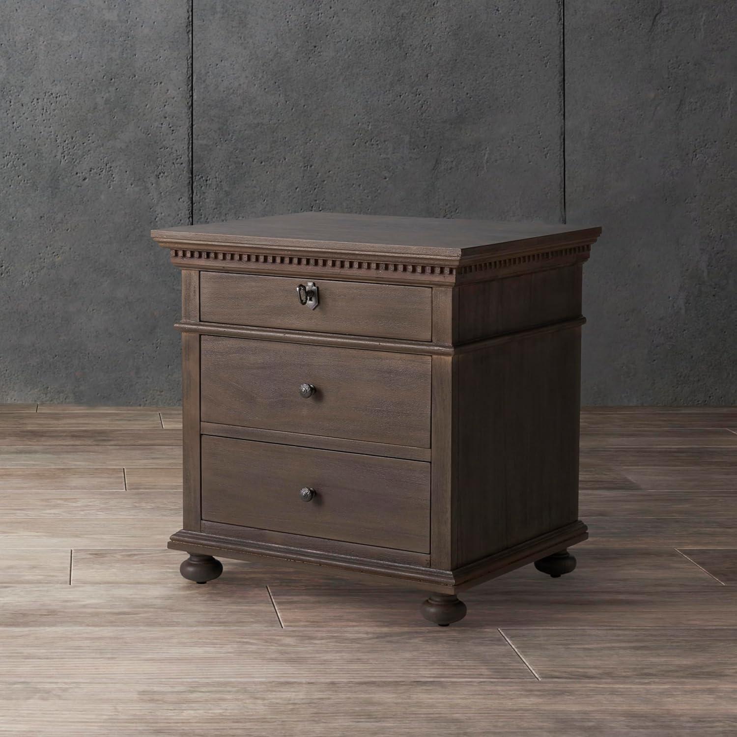 SAFAVIEH Couture Home Collection Allisyn Light Brown 3-Drawer Wood Nightstand Table (Fully Assembled)
