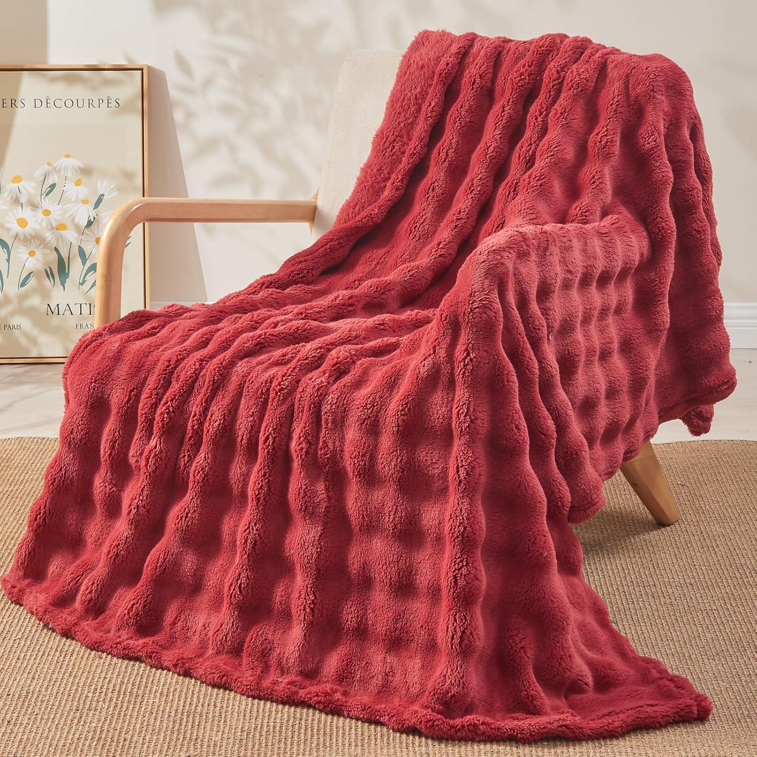 PAVILIA Soft Thick Fleece Flannel Ribbed Striped Throw Blanket, Luxury Fuzzy Plush Warm Cozy for Sofa Couch Bed